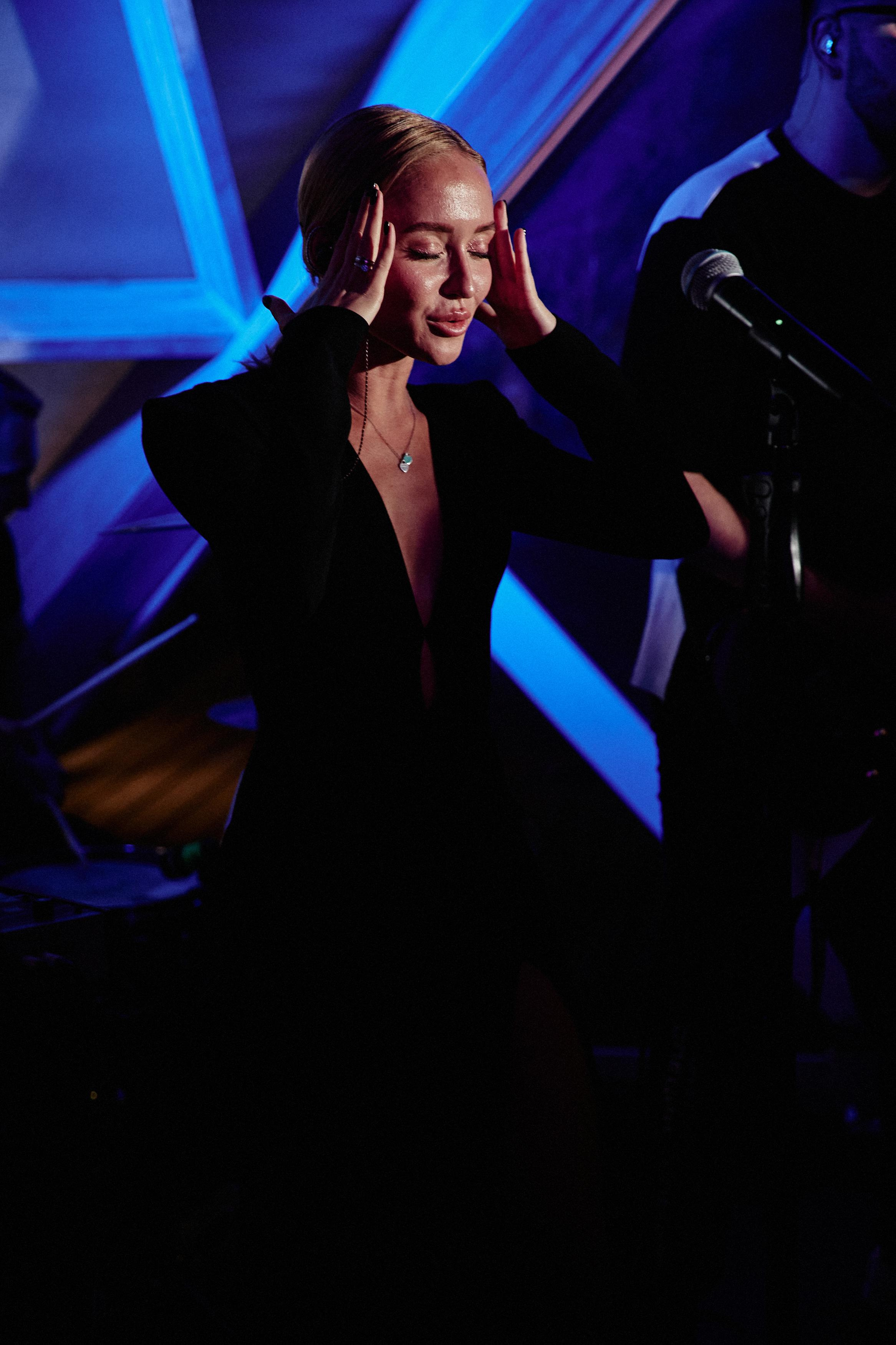 SHOW MUST GO ON. Дмитрий Мазуркевич: Профессиональный Репортажный Фотограф