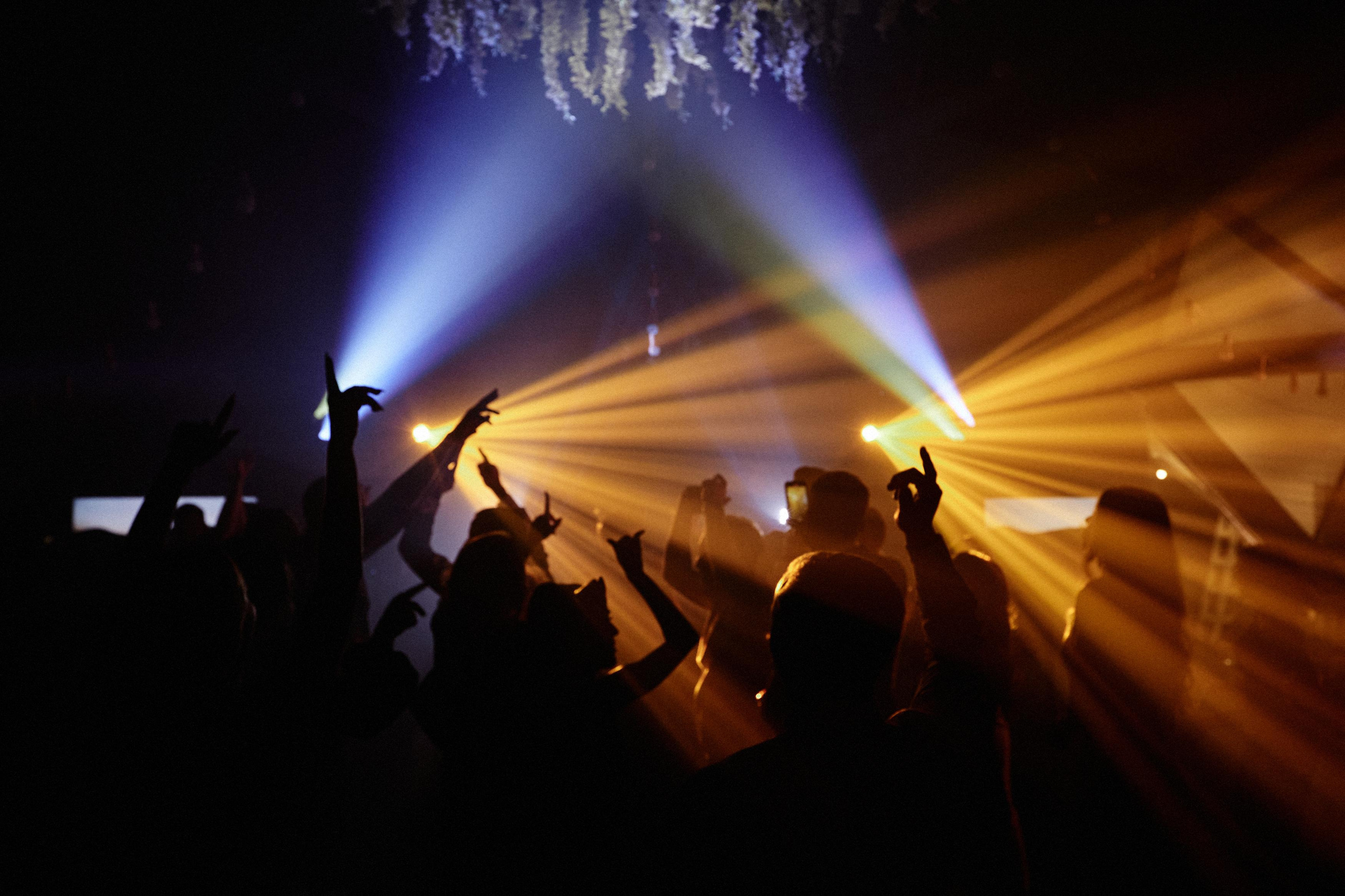 YOU ARE VENUS, I AM JUPITER. Дмитрий Мазуркевич: Профессиональный Репортажный Фотограф