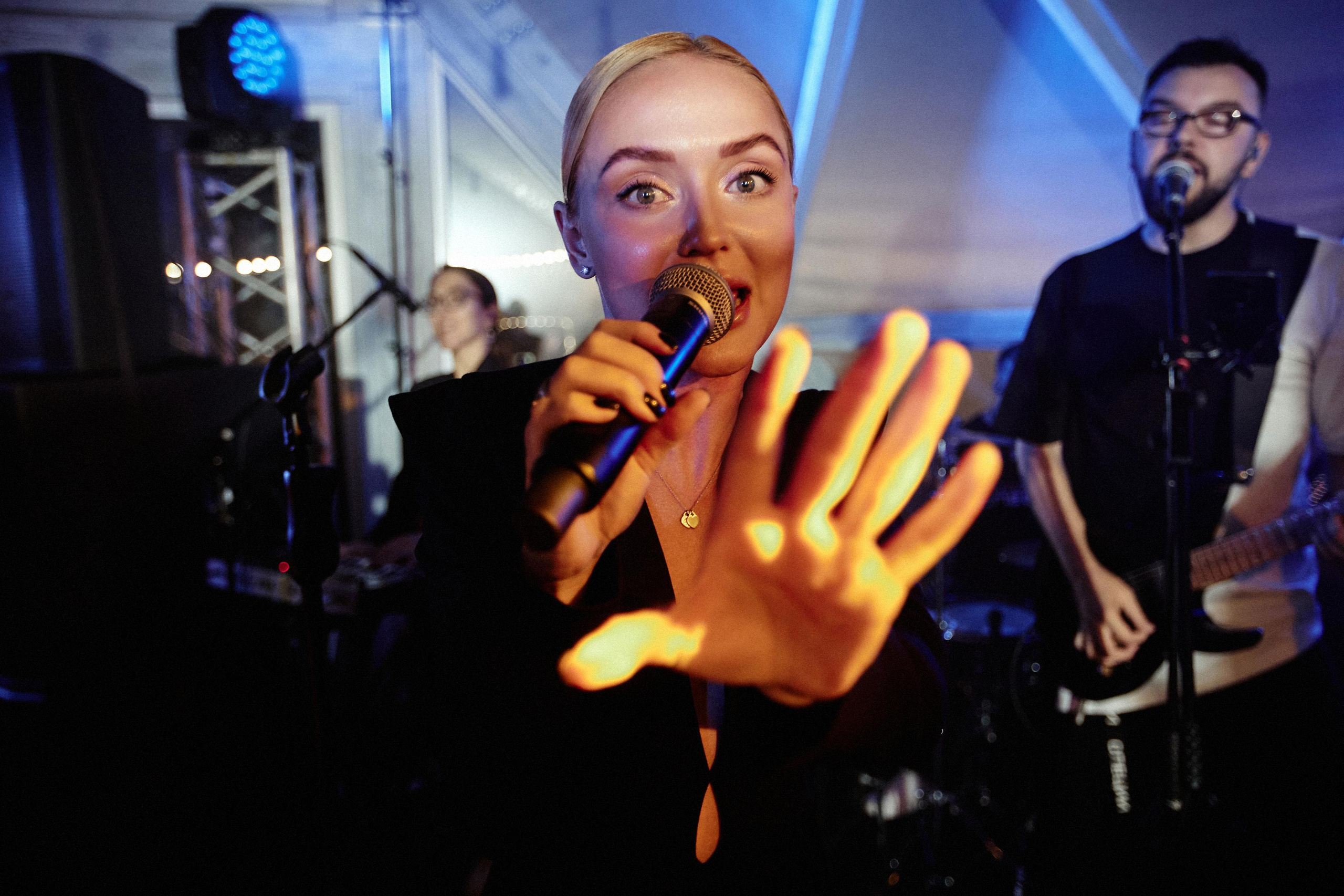 SHOW MUST GO ON. Дмитрий Мазуркевич: Профессиональный Репортажный Фотограф