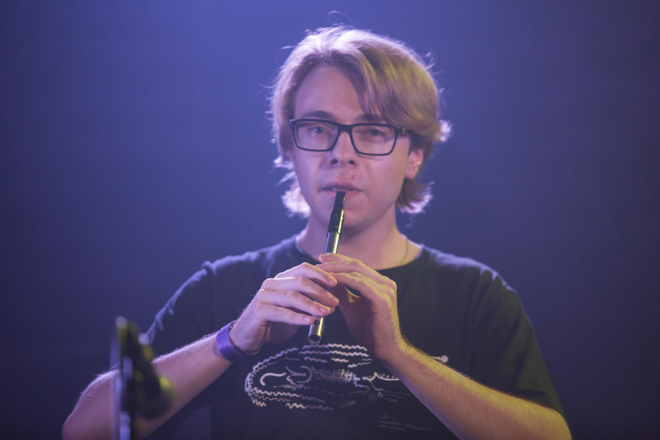 ОЛЯ И ДОМОВЫЕ. Фотограф Сонкина Татьяна