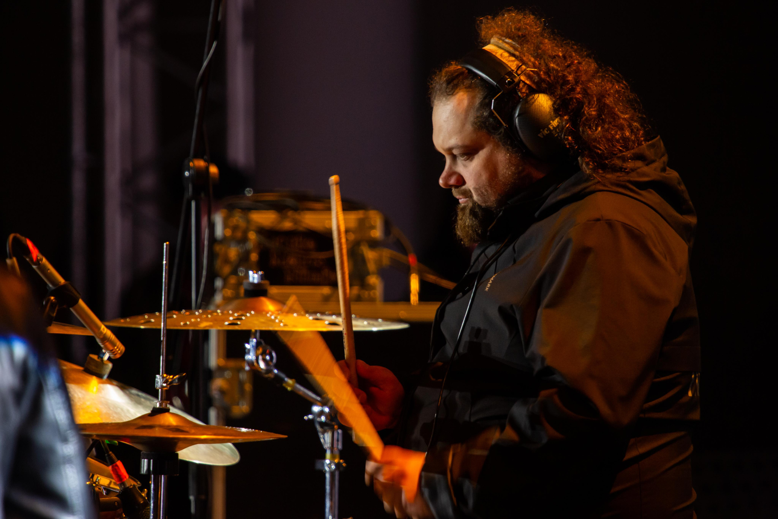 Karmen Moxi & Second Frenzy