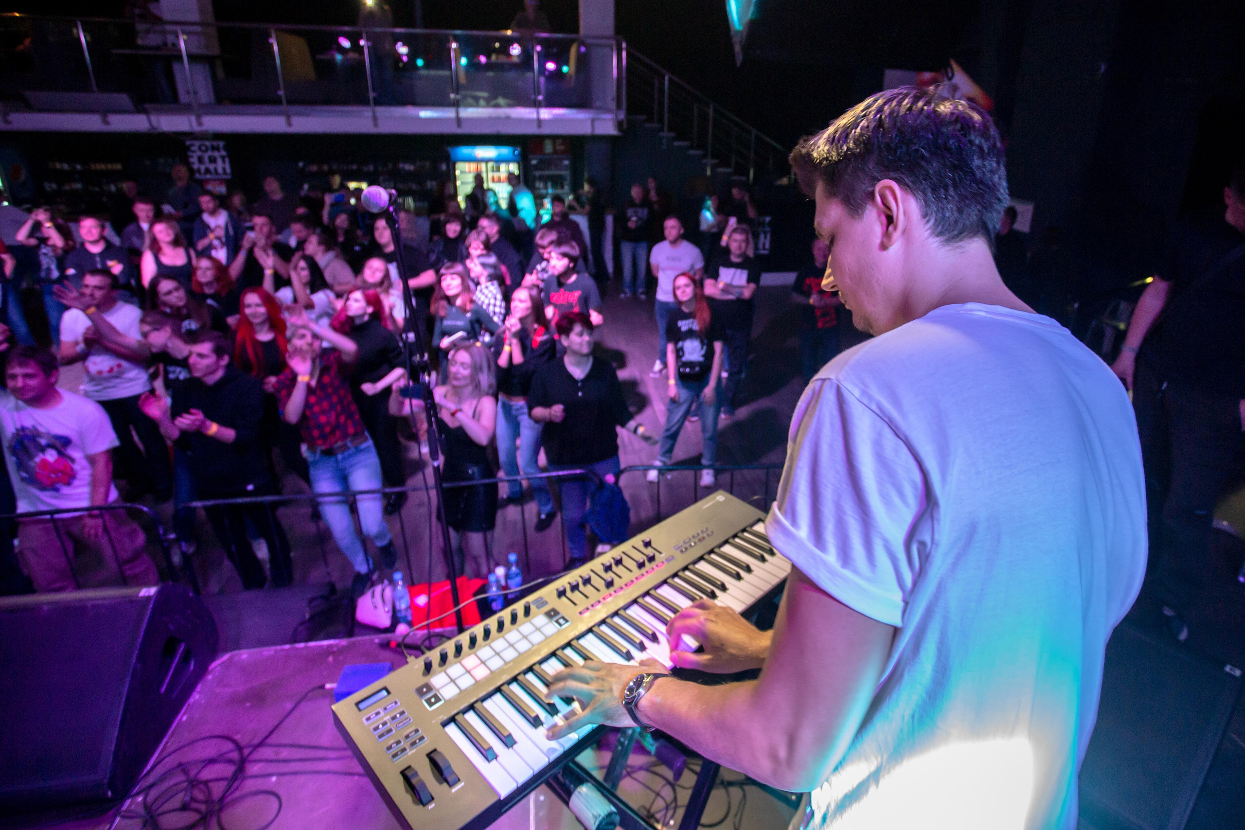 Дороги Меняют Цвет