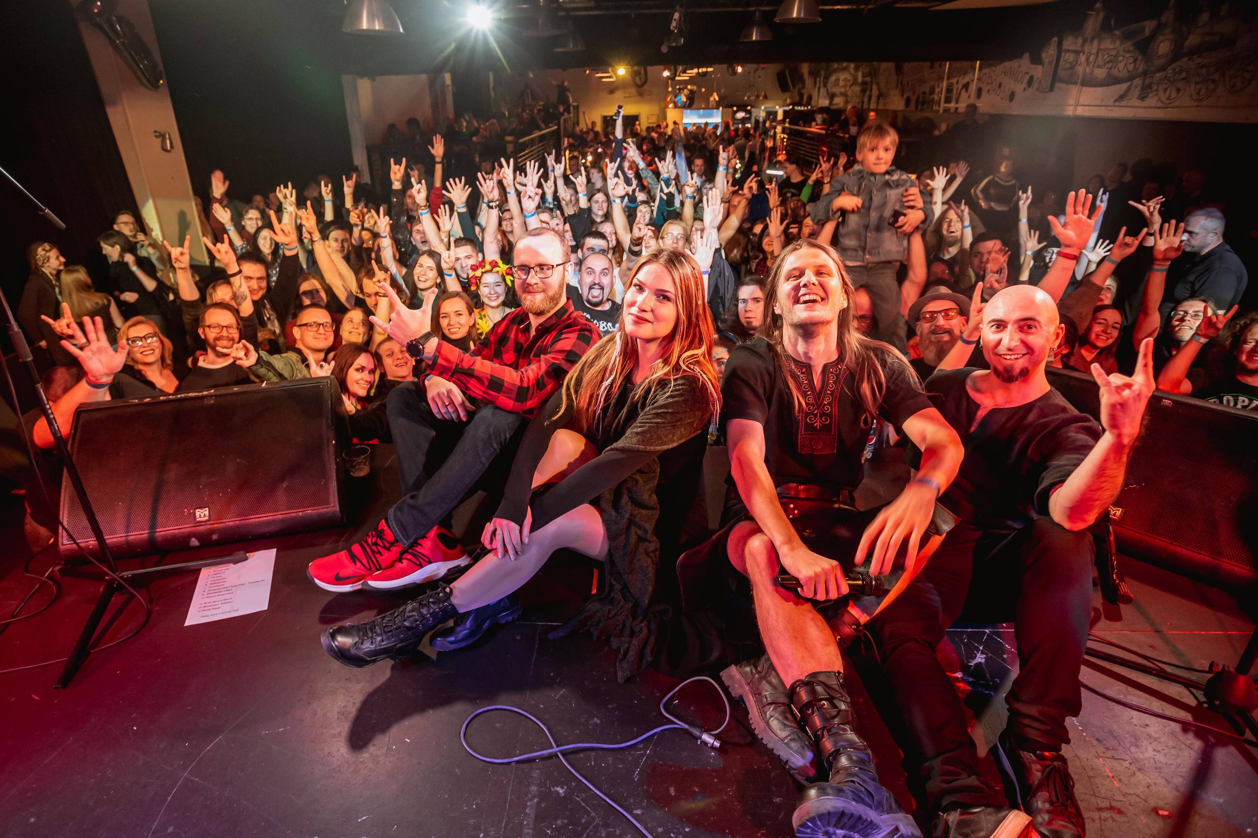 ОЛЯ И ДОМОВЫЕ. Фотограф Сонкина Татьяна