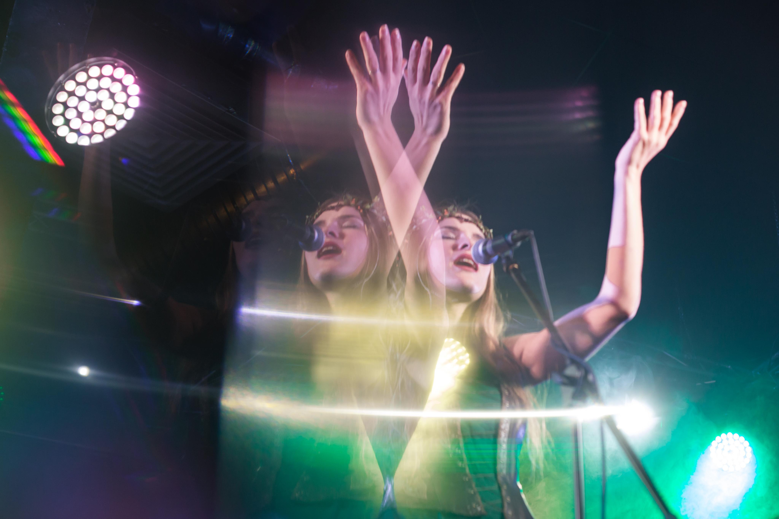 ОЛЯ И ДОМОВЫЕ. Фотограф Сонкина Татьяна