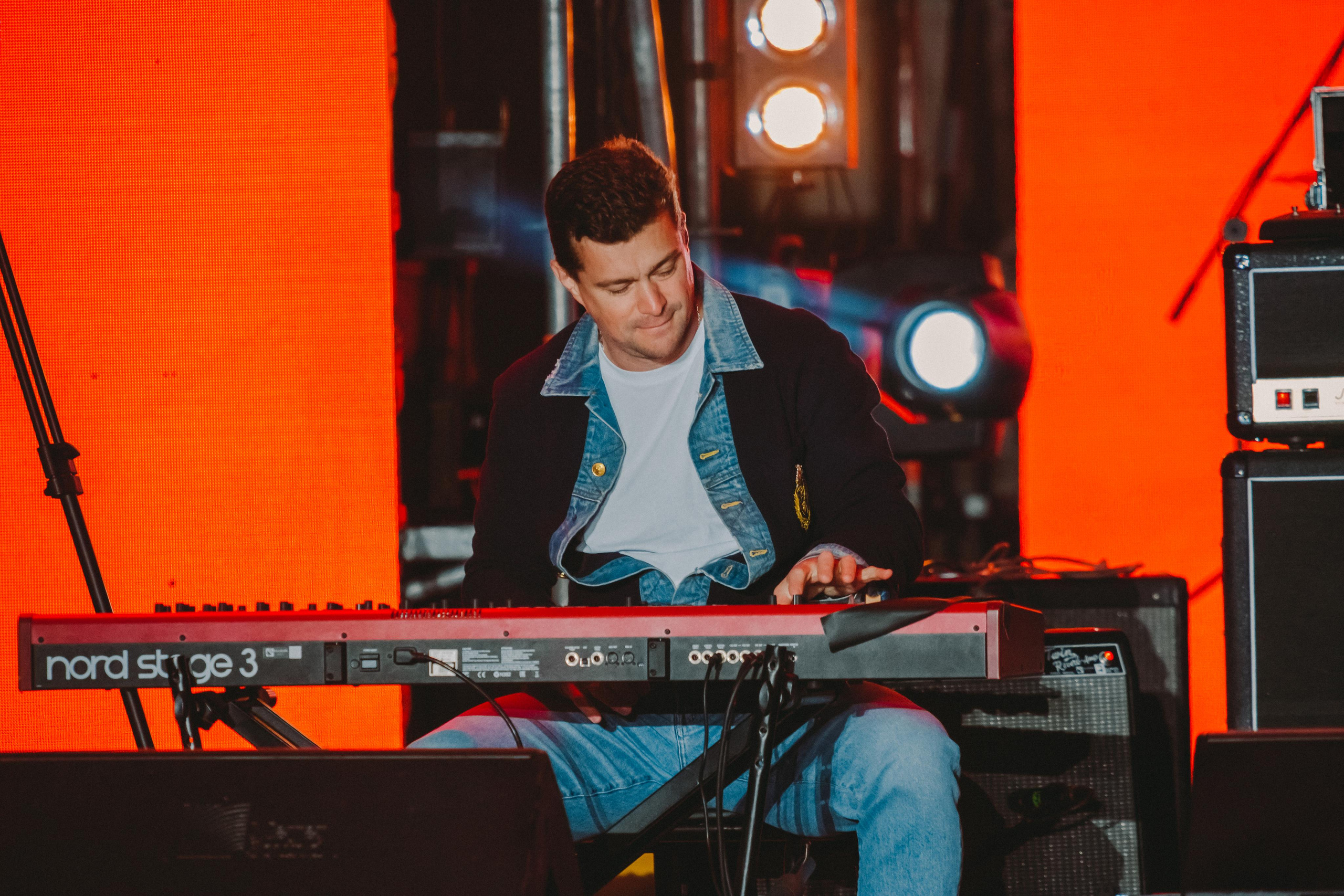 Karmen Moxi & Second Frenzy