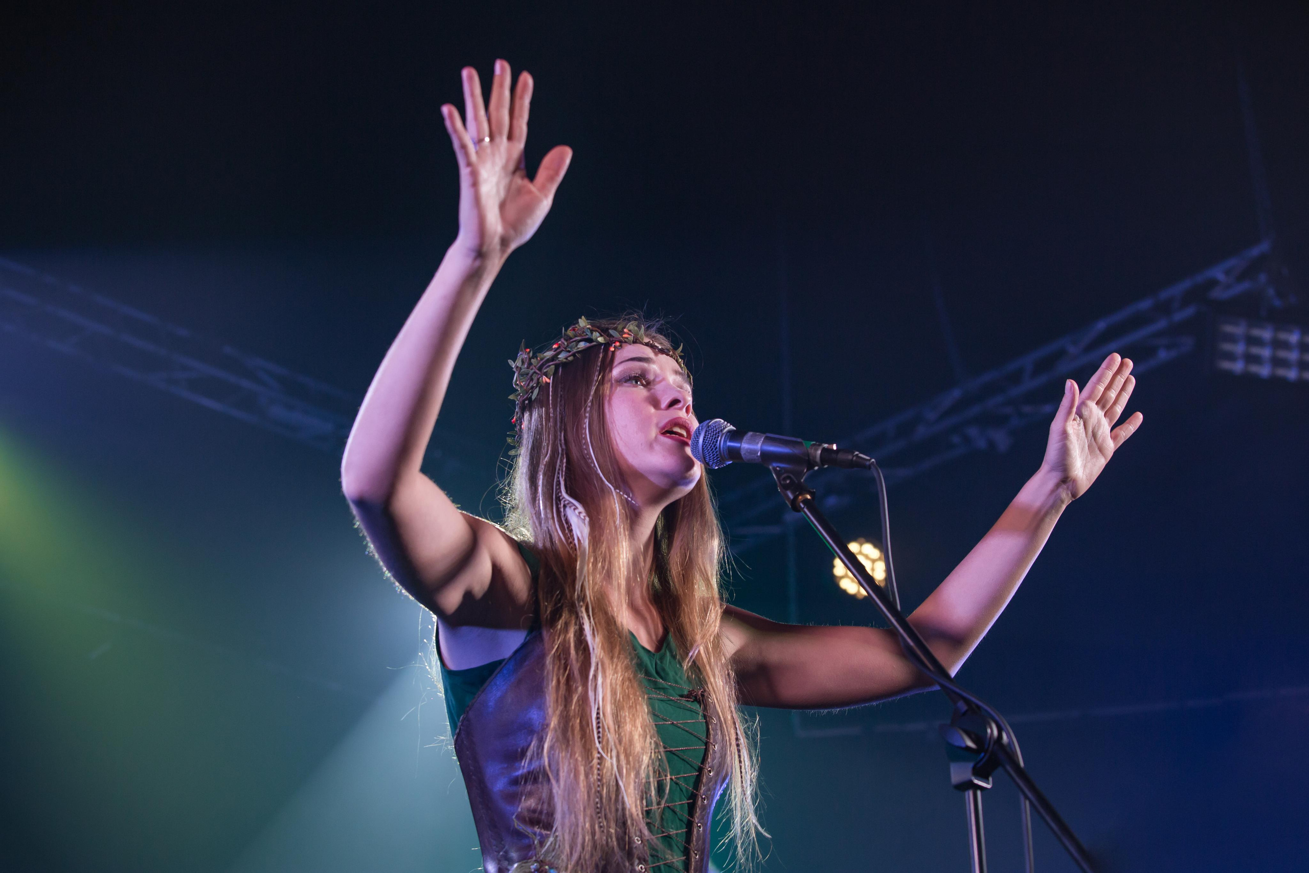 ОЛЯ И ДОМОВЫЕ. Фотограф Сонкина Татьяна