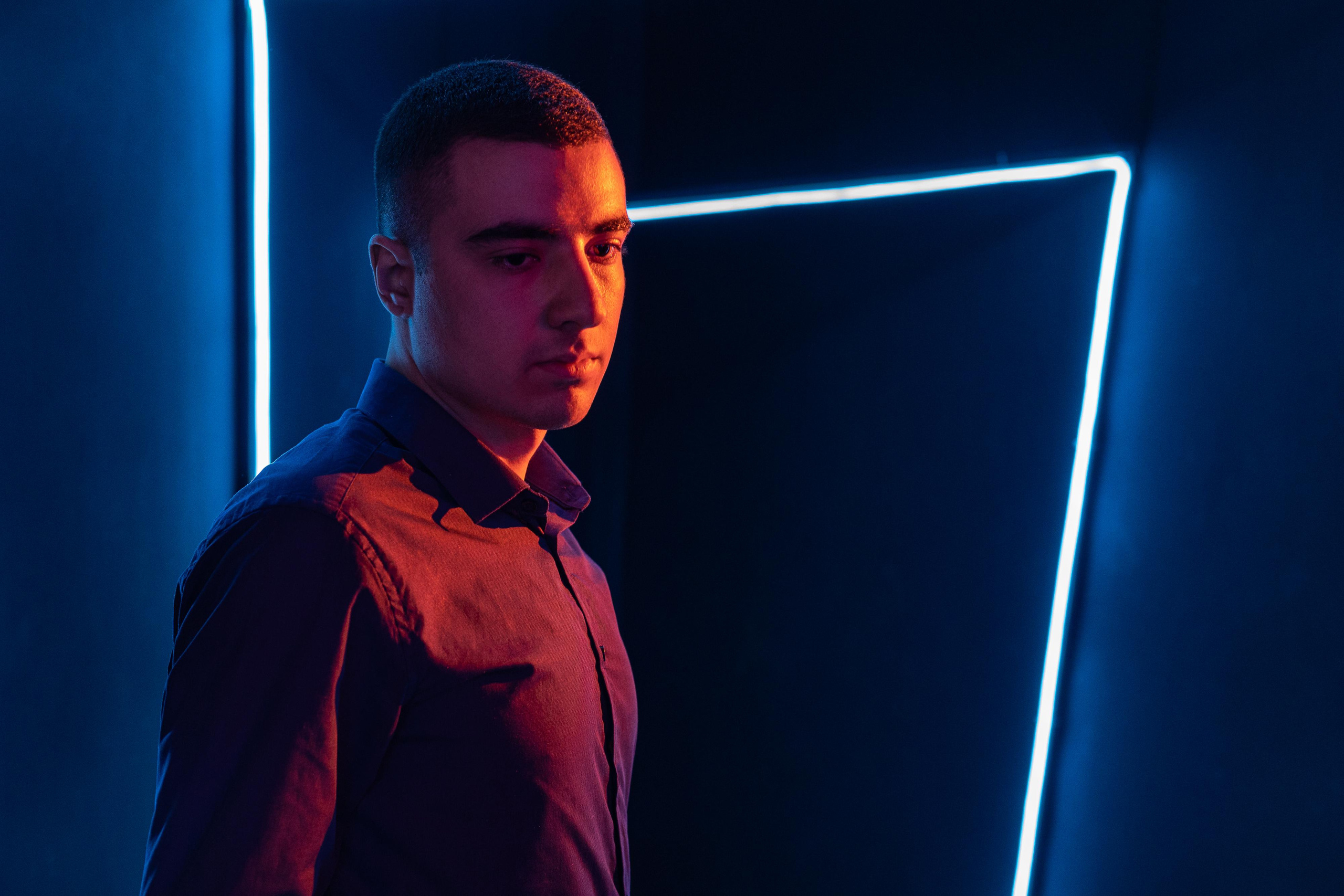 Мужской портрет в студии. Свадебный и репортажный фотограф в Москве и Московской области