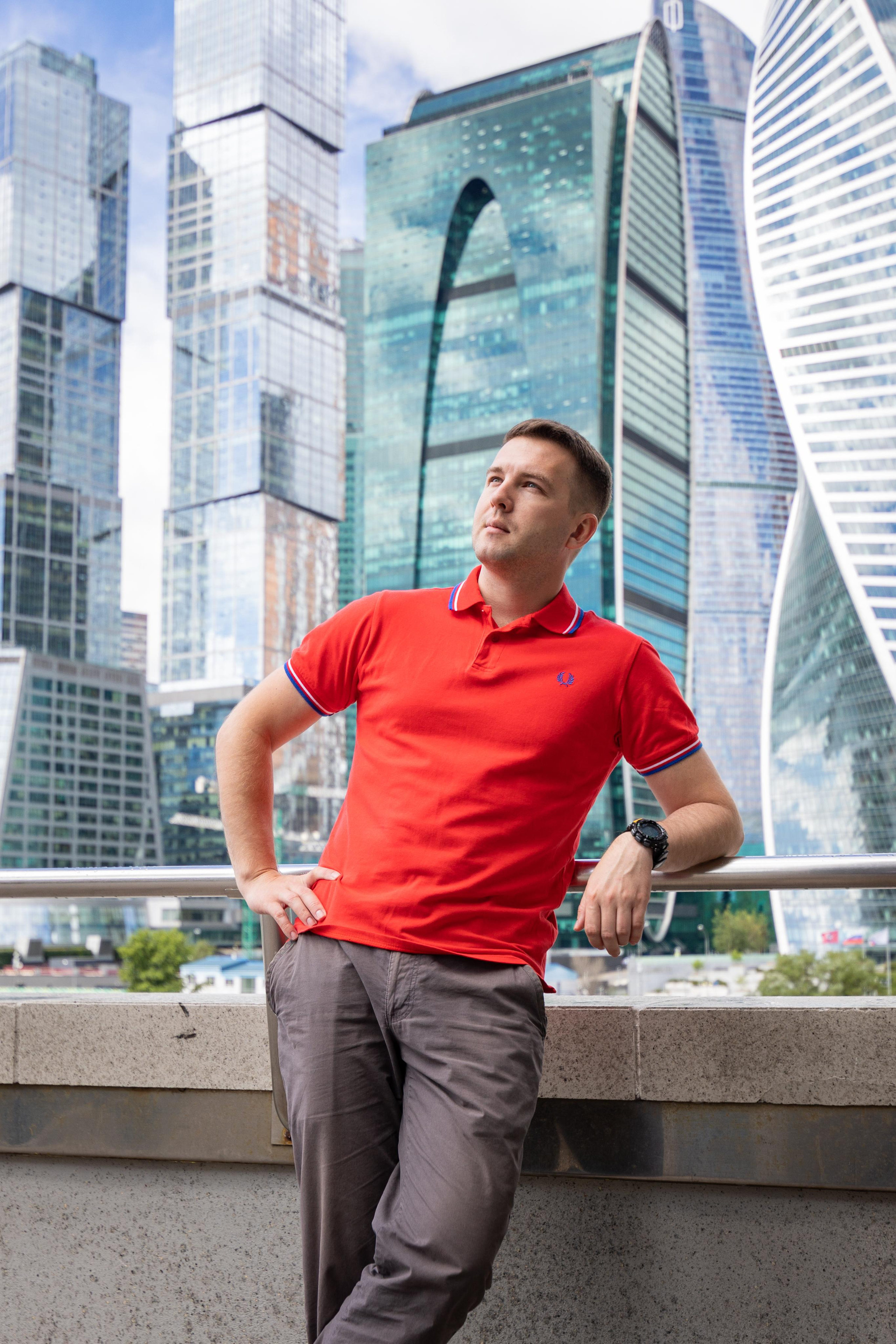 Мужской городской портрет. Свадебный и репортажный фотограф в Москве и Московской области