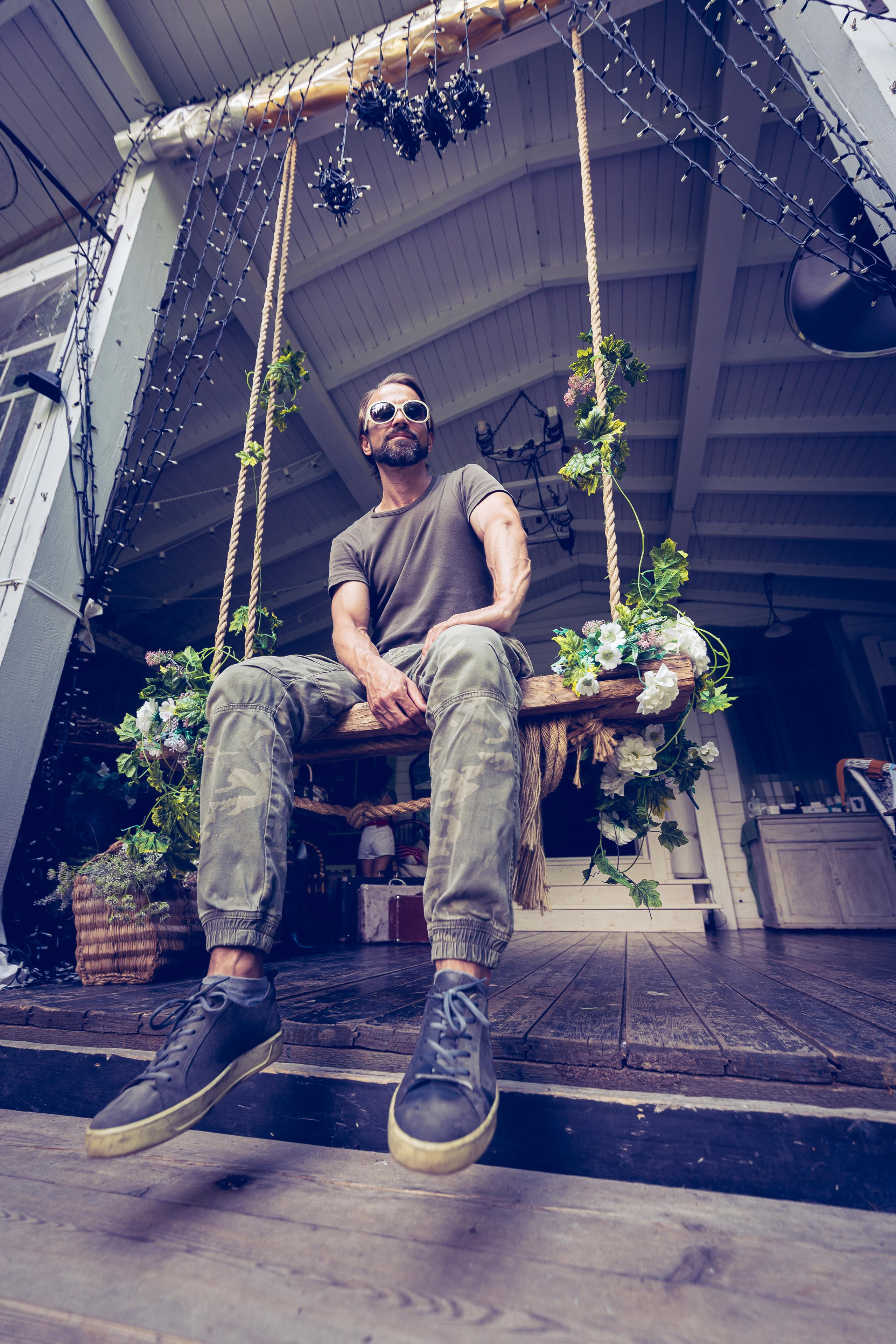 Мужской творческий портрет. Свадебный и репортажный фотограф в Москве и Московской области