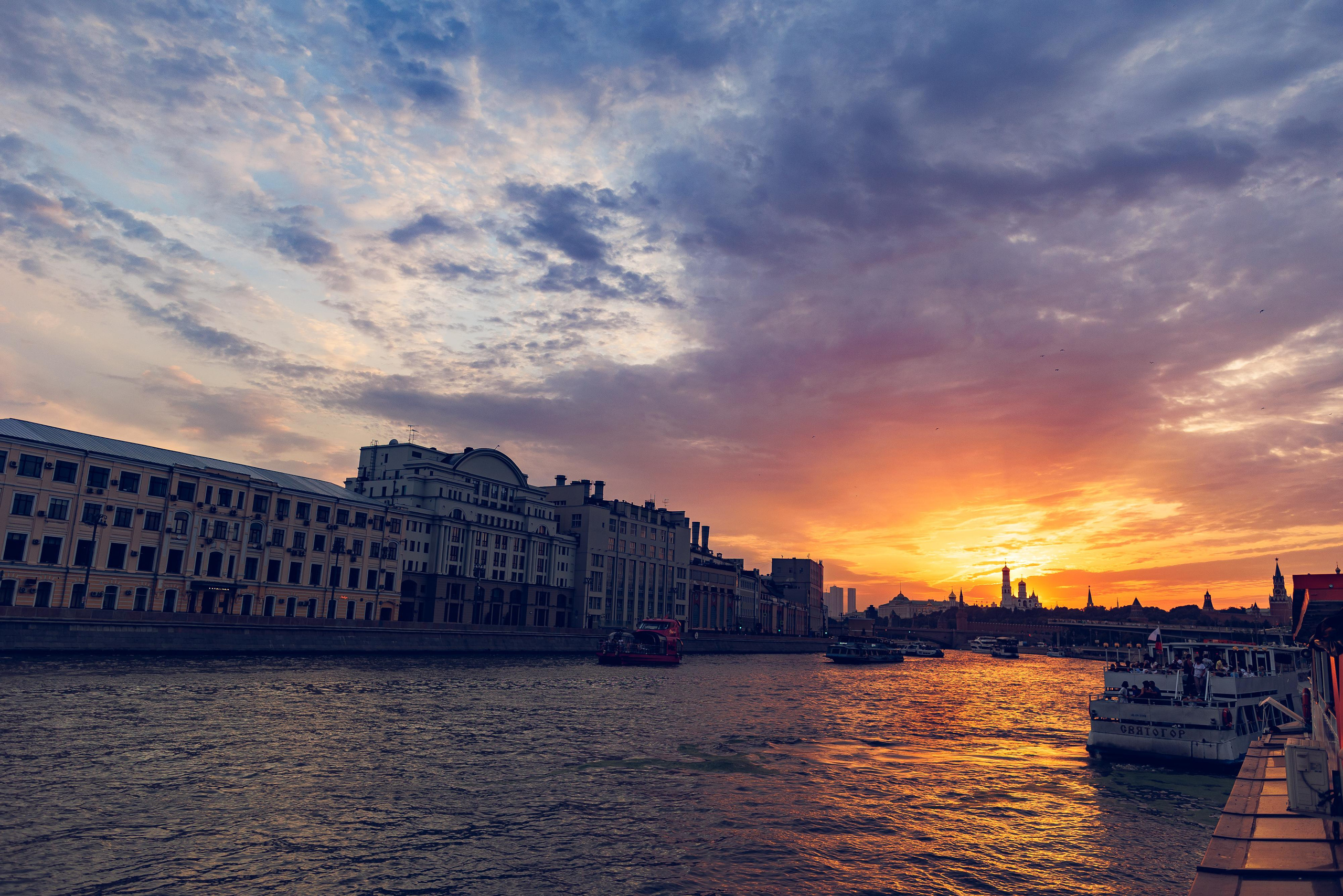 Небо. Свадебный и репортажный фотограф в Москве и Московской области