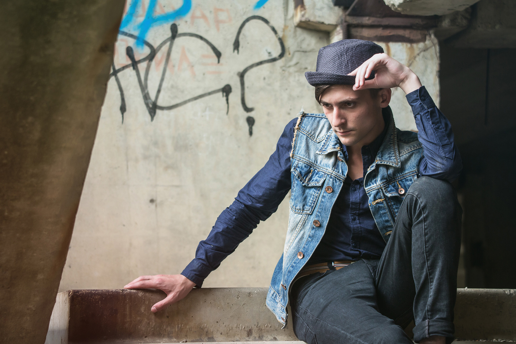 Мужской городской портрет. Свадебный и репортажный фотограф в Москве и Московской области