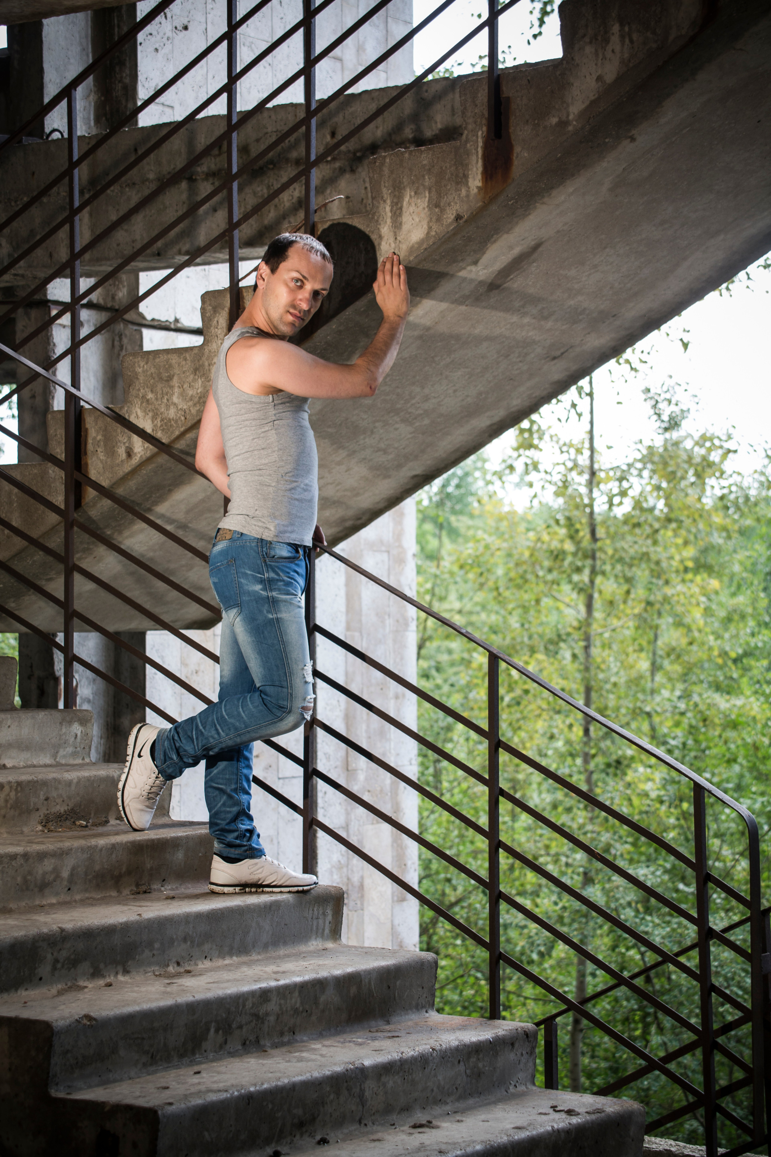 Мужской городской портрет. Свадебный и репортажный фотограф в Москве и Московской области