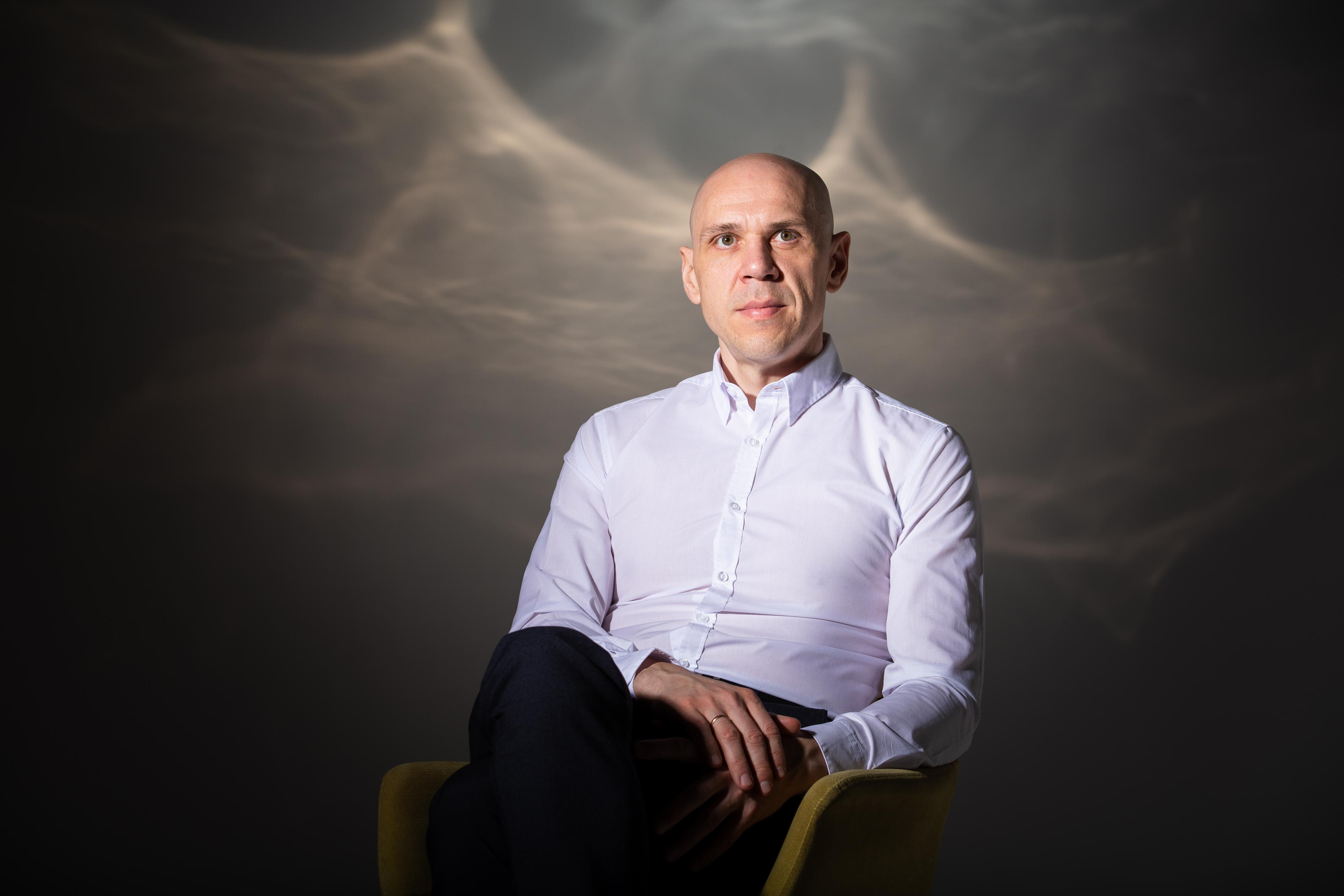 Мужской портрет в студии. Свадебный и репортажный фотограф в Москве и Московской области