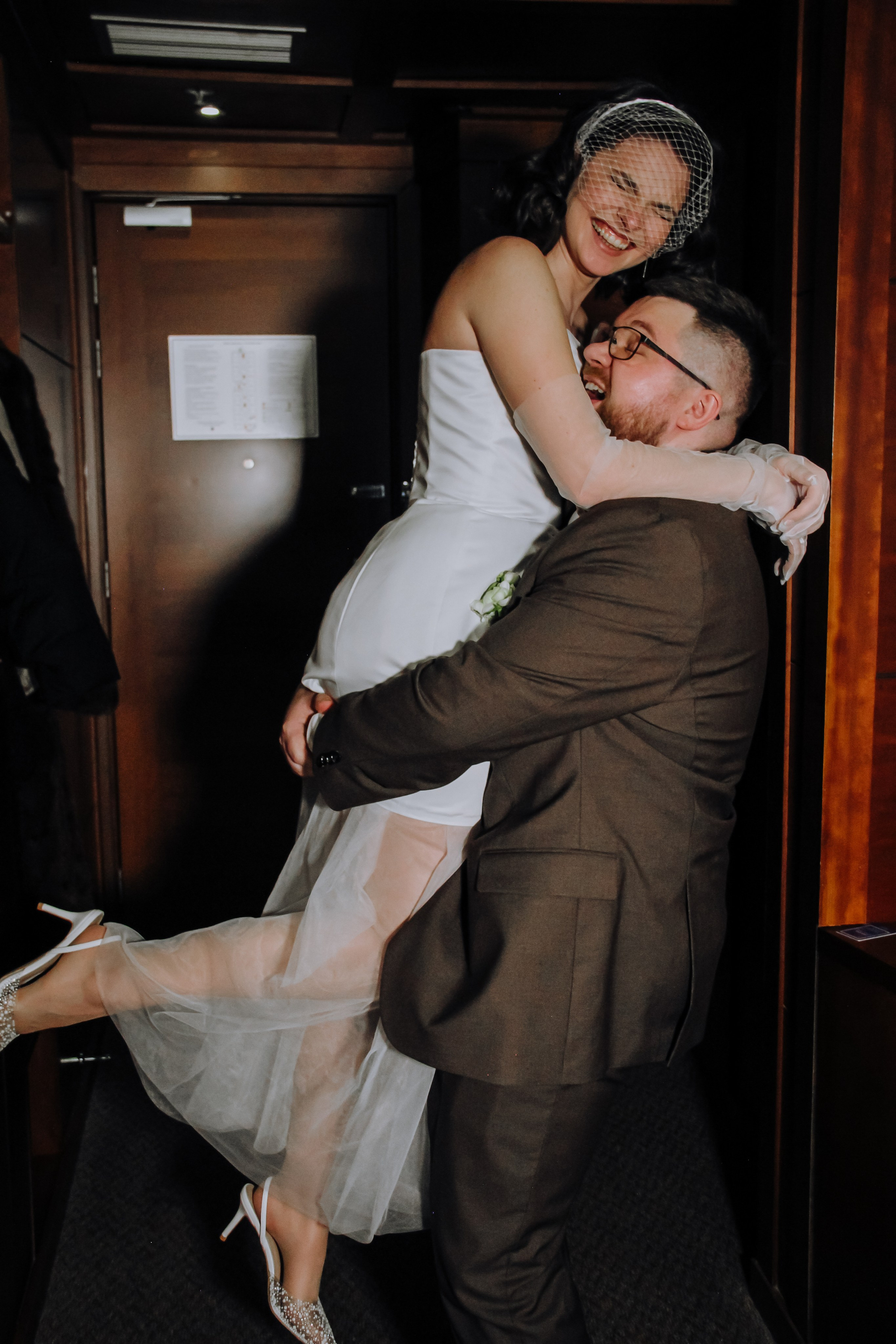 Свадебная история Олеси и Никиты. Семейный фотодуэт Ирина и Николай Власьевы. Фотосессии в Новосибирске