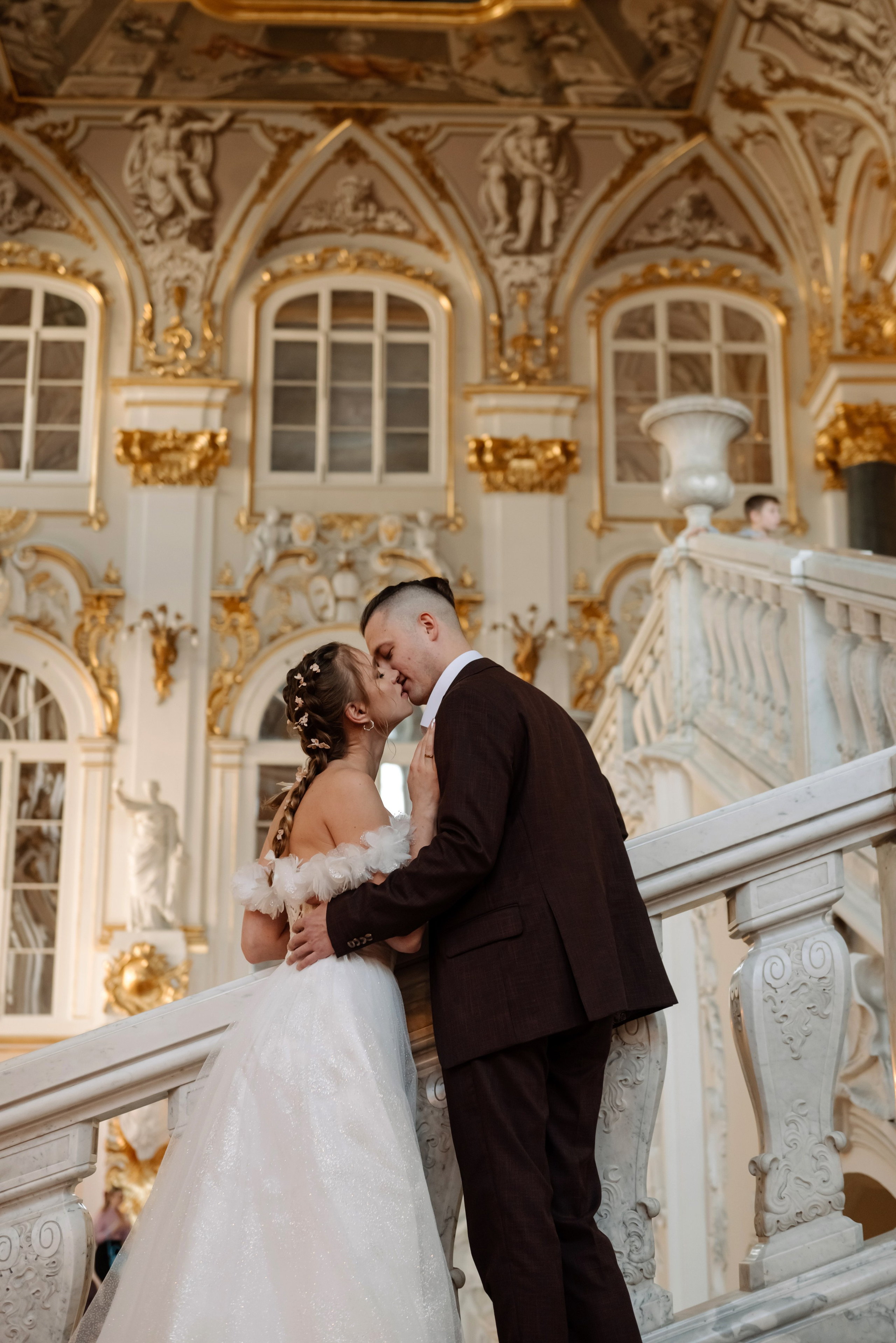 В залах лучшего музея. Свадебный и сеейный фотограф в Санкт-Петербурге Елена Худякова