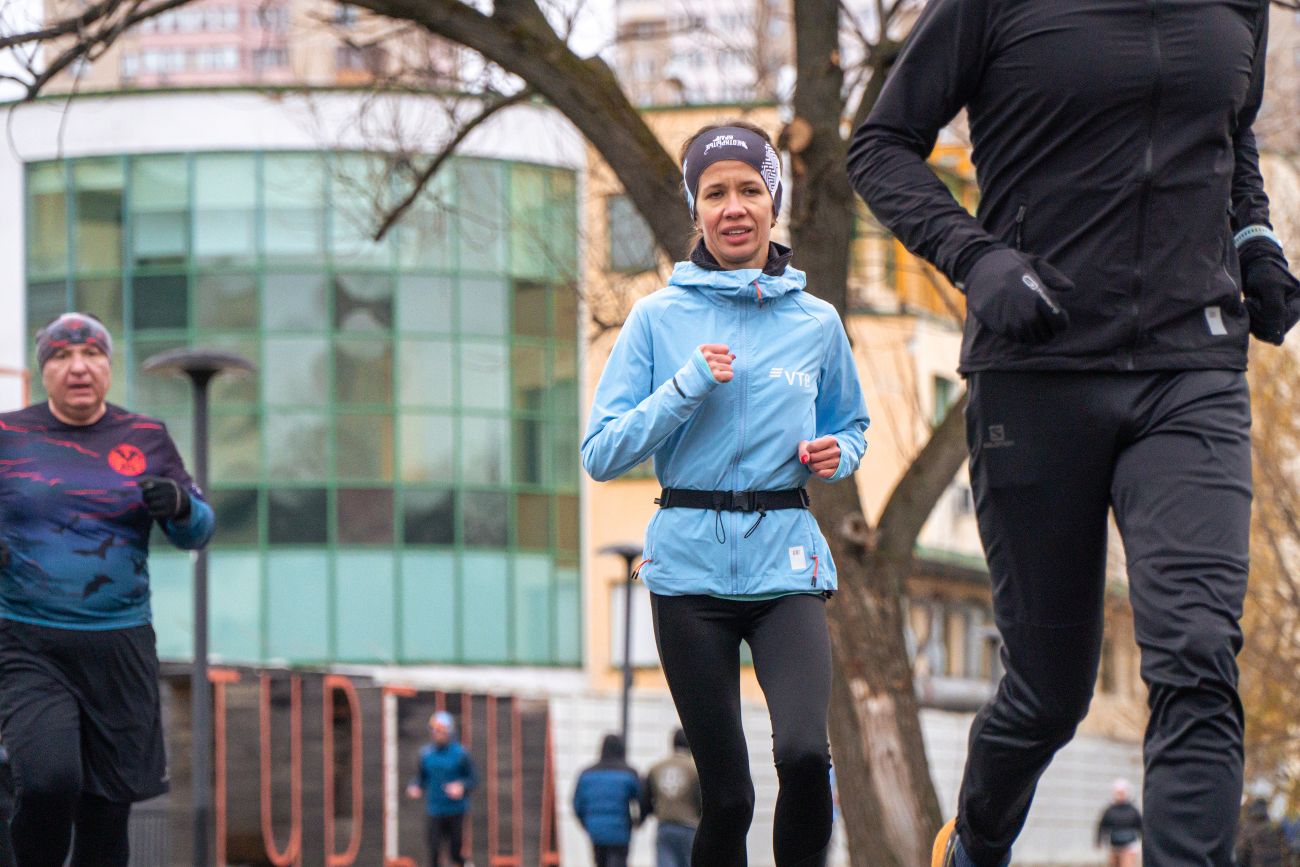5 вёрст Реутов 16.11.2024. Роман Капилюшов. Бег. Фото. Видео. г. Люберцы