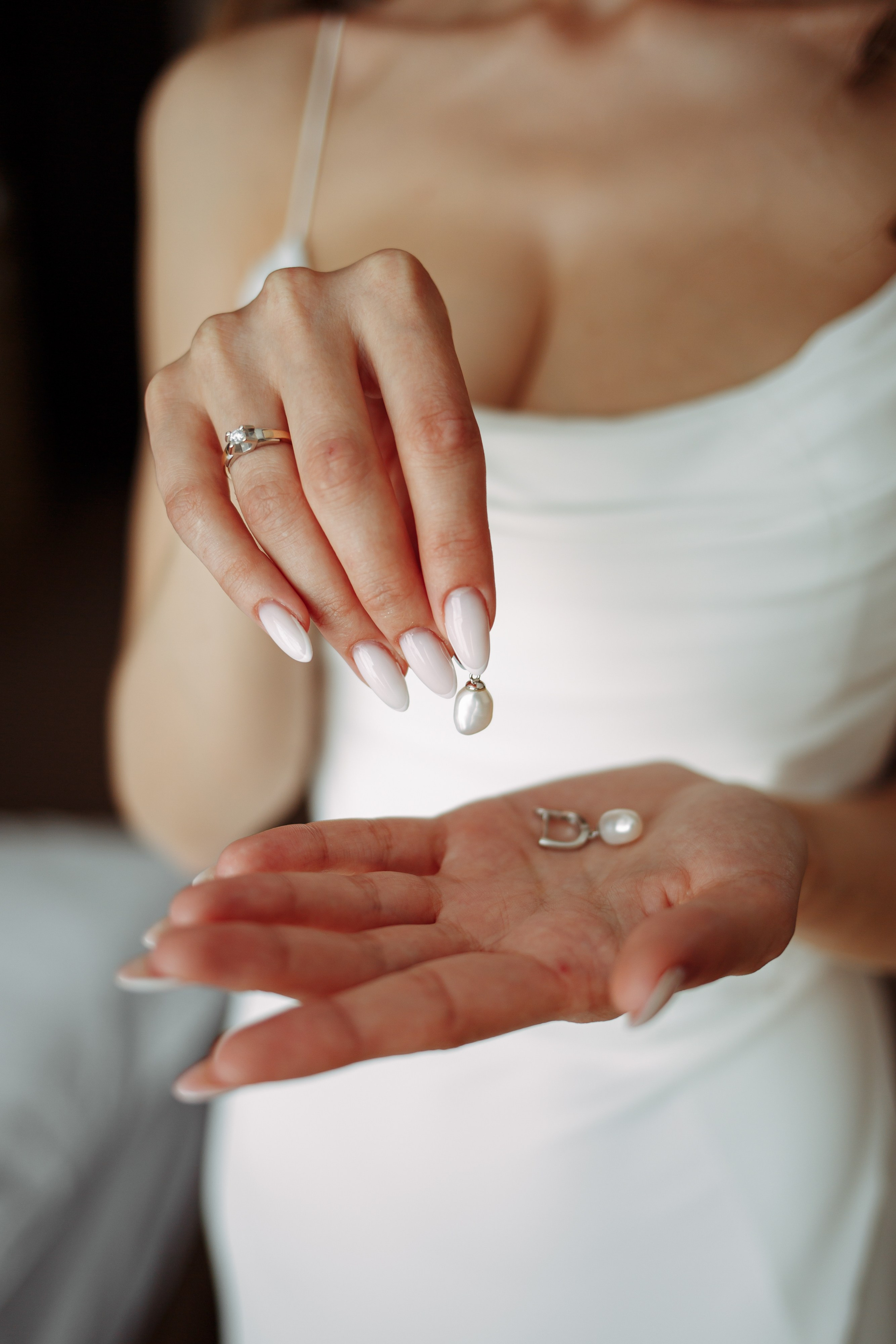 Свадебная фотосессия с кабриолетом и в загородном клубе Artiland. Свадебный фотограф Москва и МО Сергей Киржаев