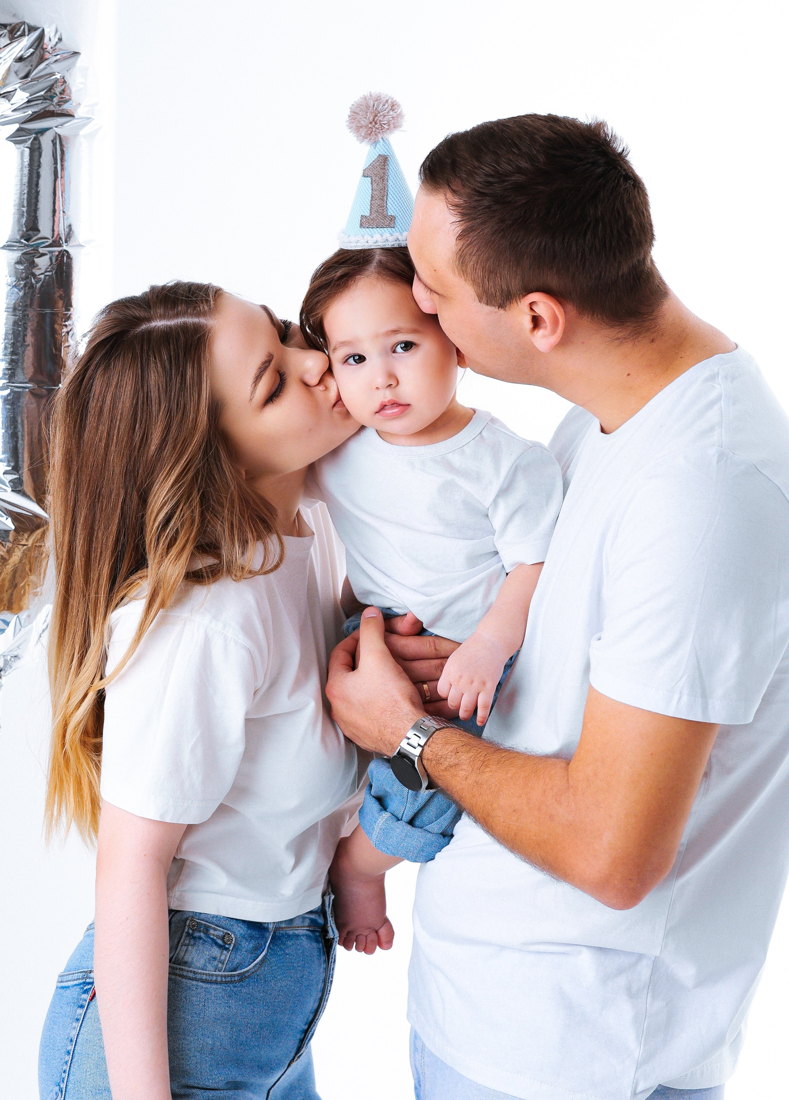 Студия MOMS. Добро пожаловать в мир моего творчества! Меня зовут Аня! Я детский и семейный фотораф!