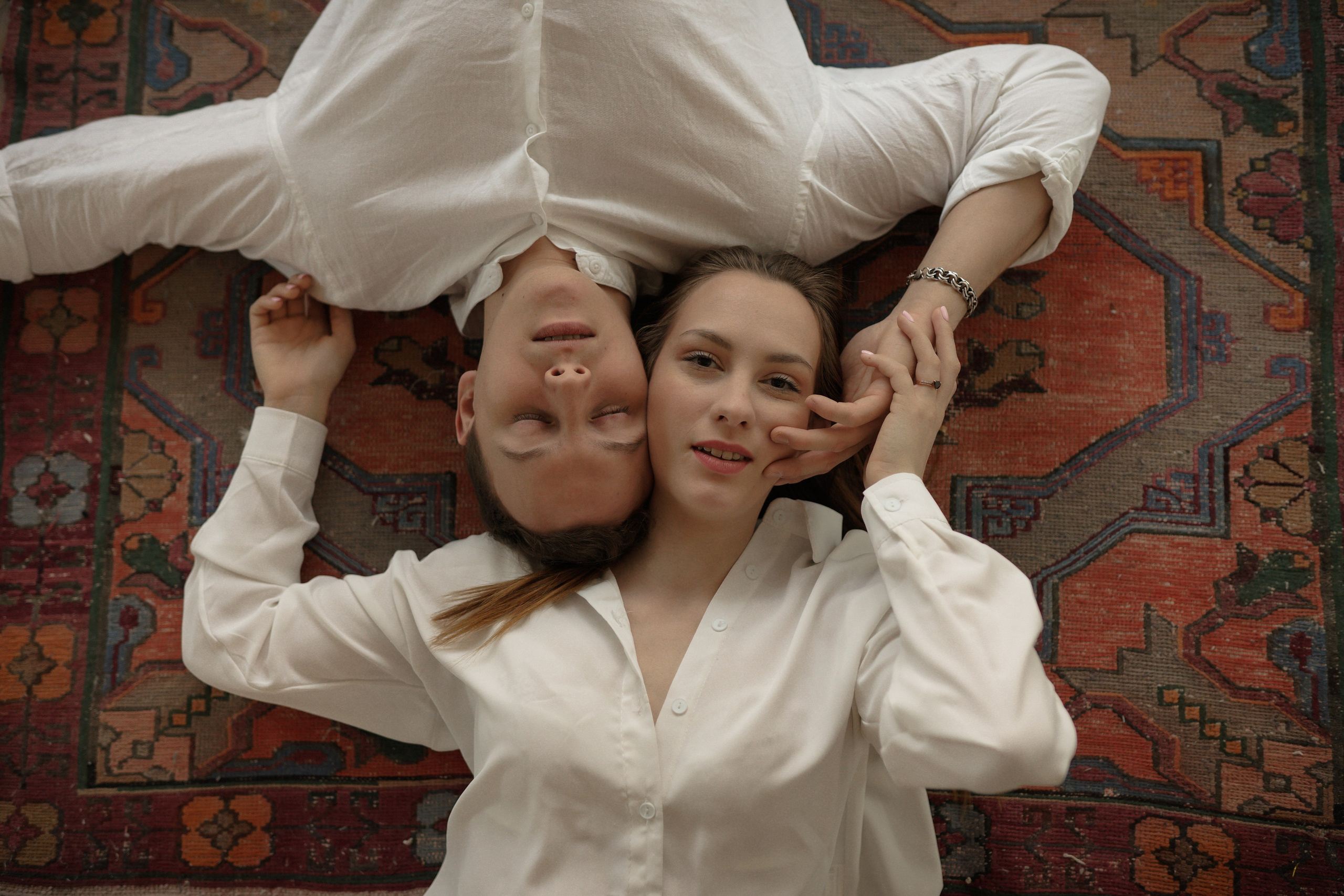 Черное-белое