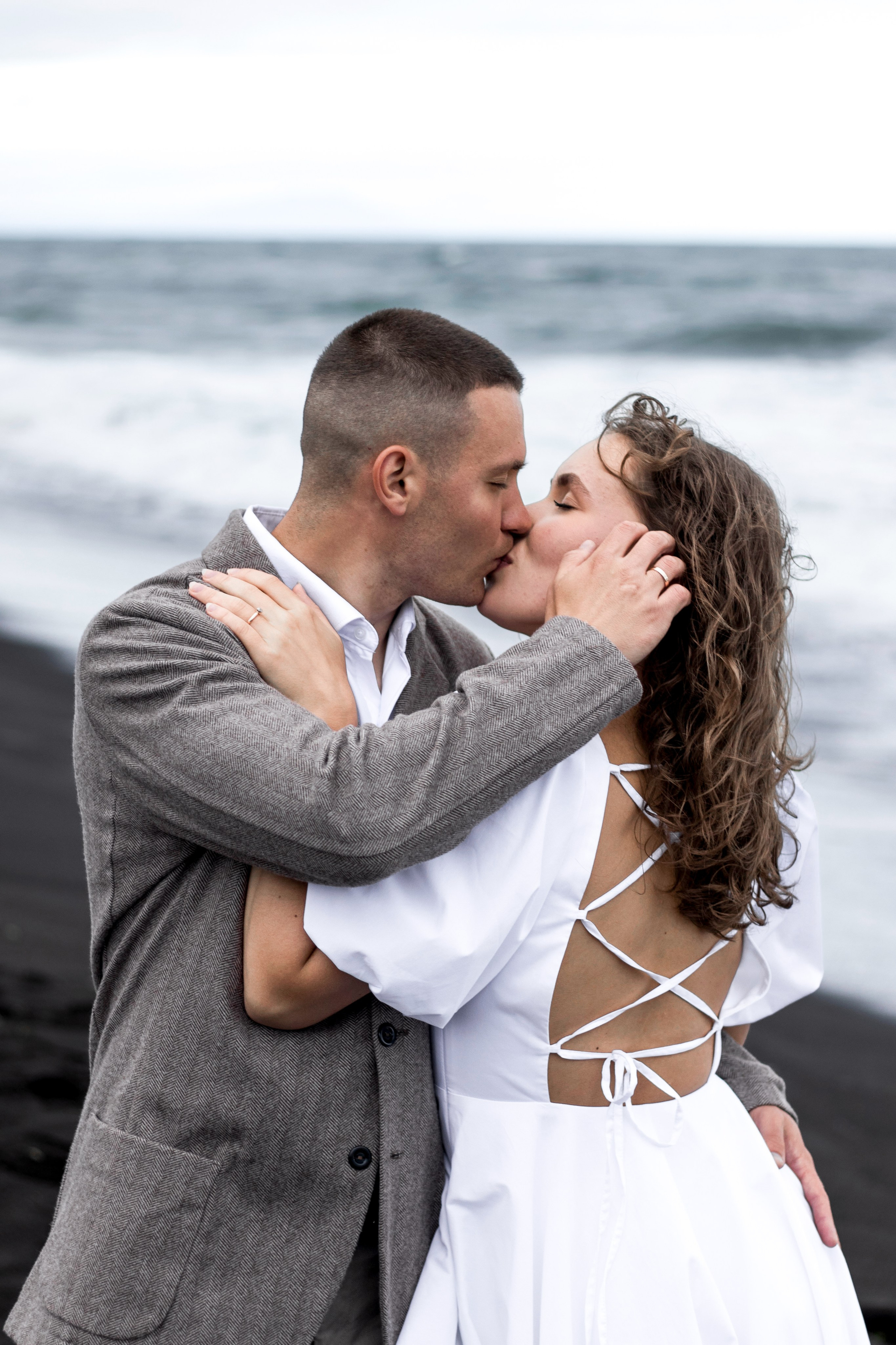 Свадебный Фотограф на Камчатке — Нежные и Эмоциональные Съемки | Екатерина