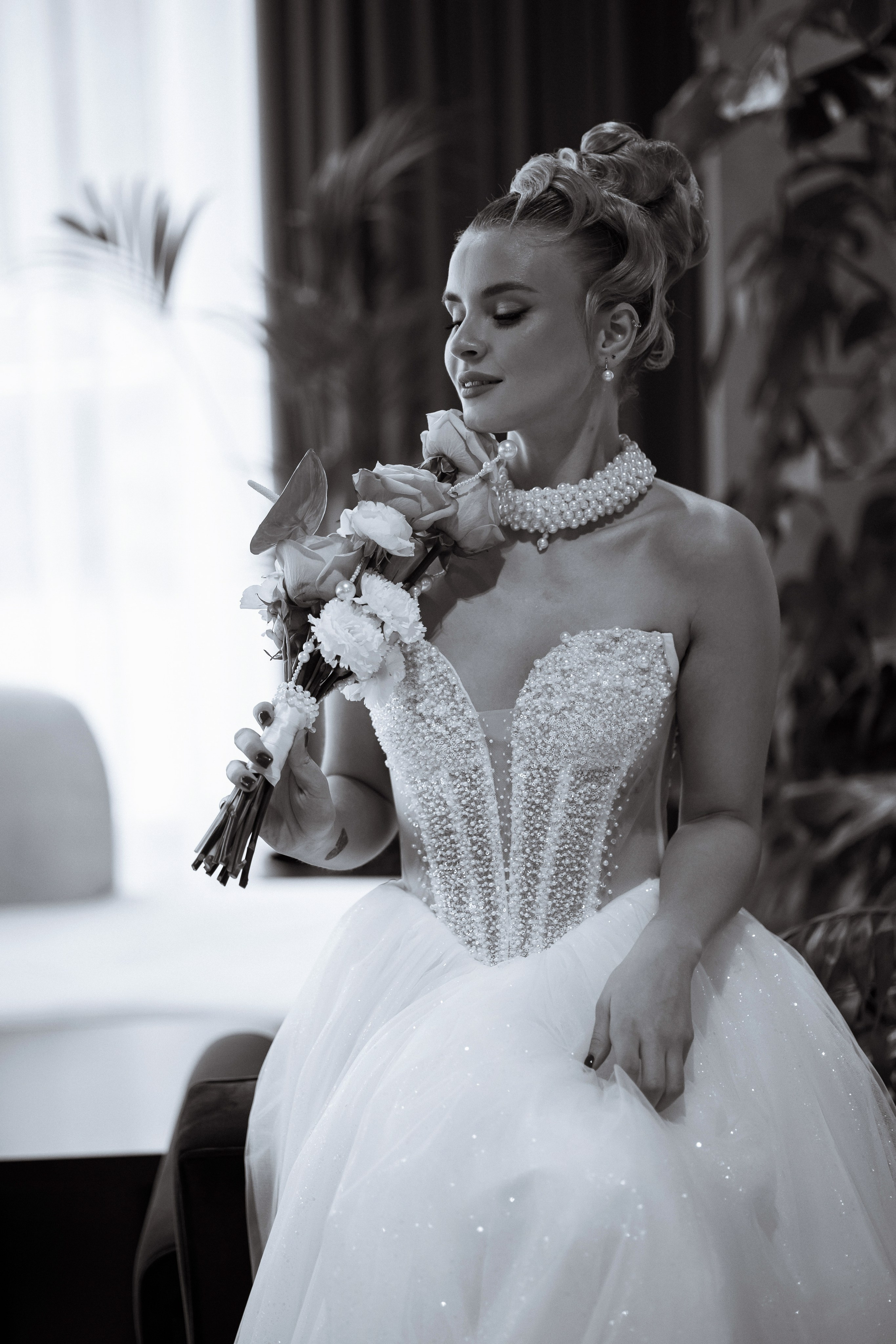 Локация отель Акрон платья салон Свадебный Мир модель Арина. Свадебный и семейный фотограф Татьяна Ласкина в Великом Новгороде