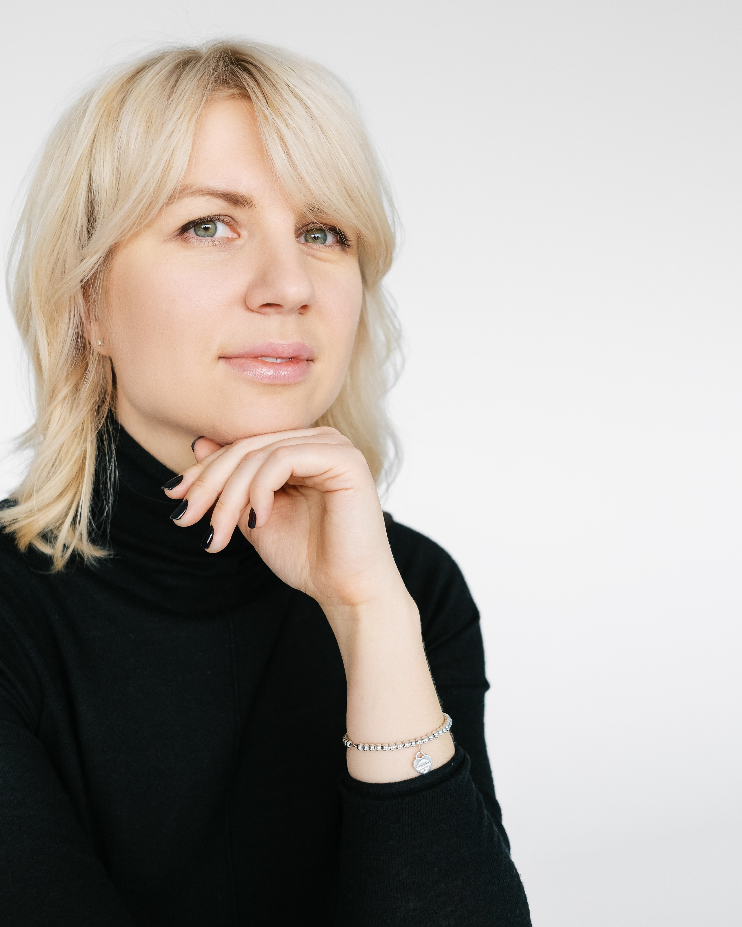 Юля. Елена Симонова