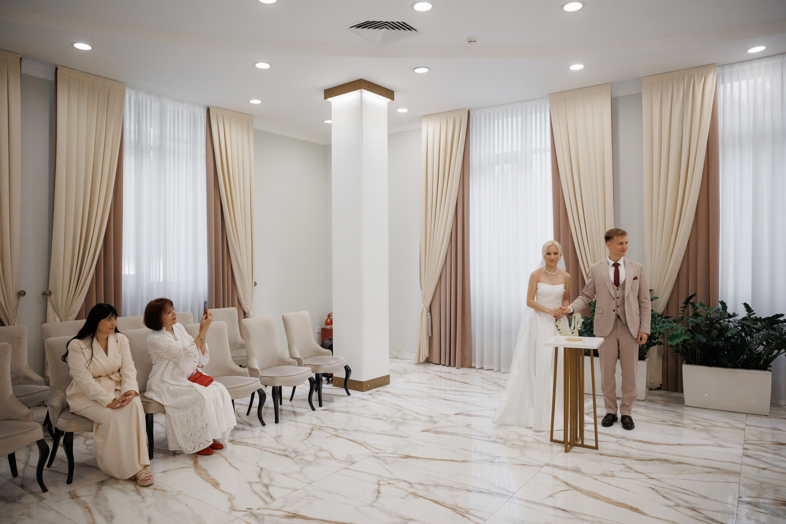 Отель «Милан», Шипиловский ЗАГС, прогулка в парке Царицыно. Свадебный и репортажный фотограф (Москва, Королев и другие)