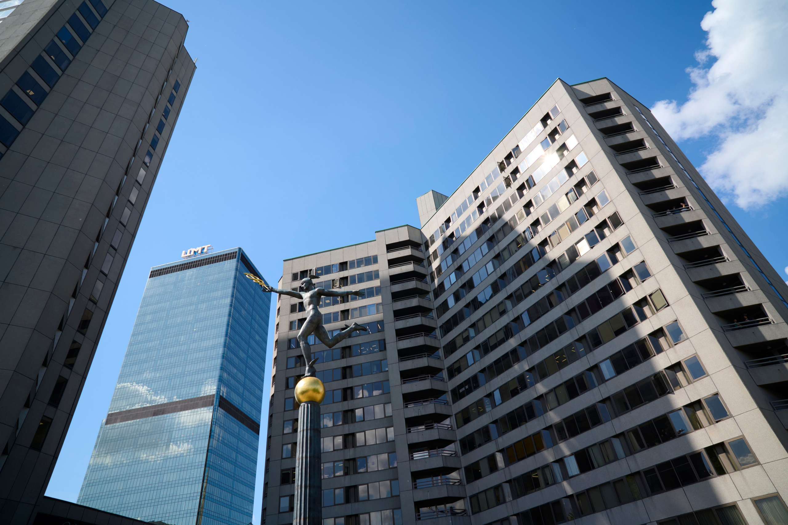 Upgrade Retail Весна 2025. Репортажный фотограф в Москве и Санкт-Петербурге — Профессиональная съёмка мероприятий | Данила Золкин