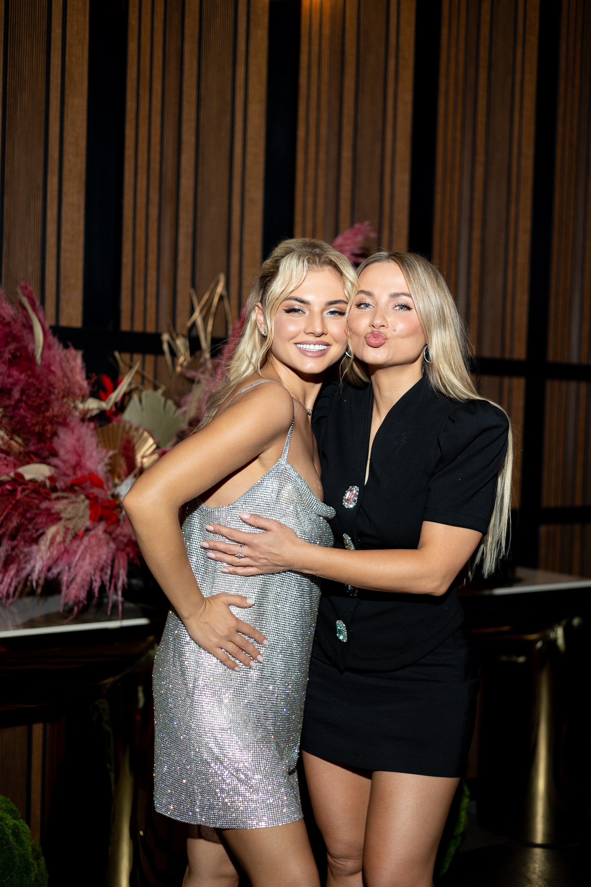 Julia's B-day. Главная