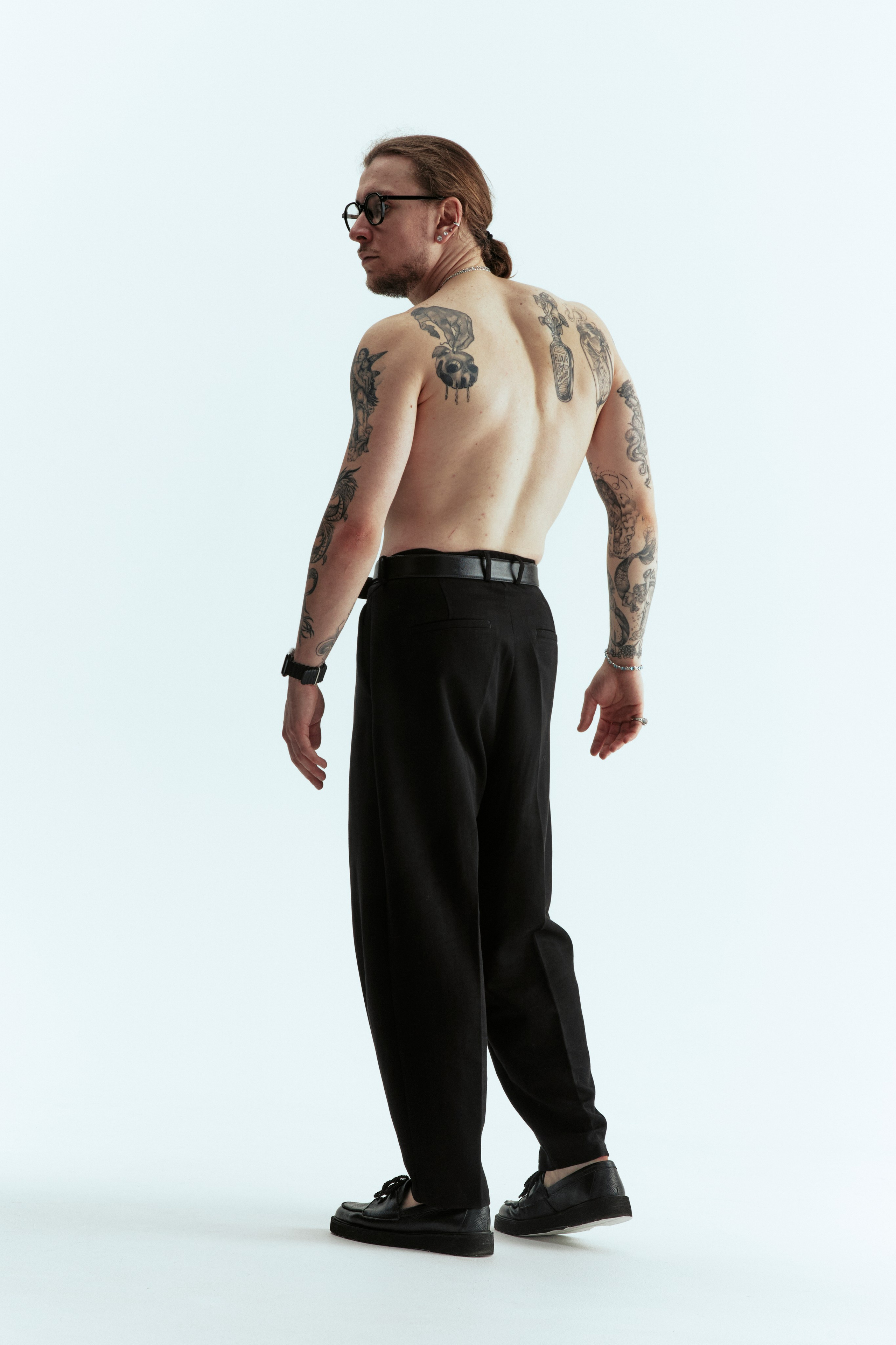 Shadows. Модель Екатеринбург Никита Коршиков