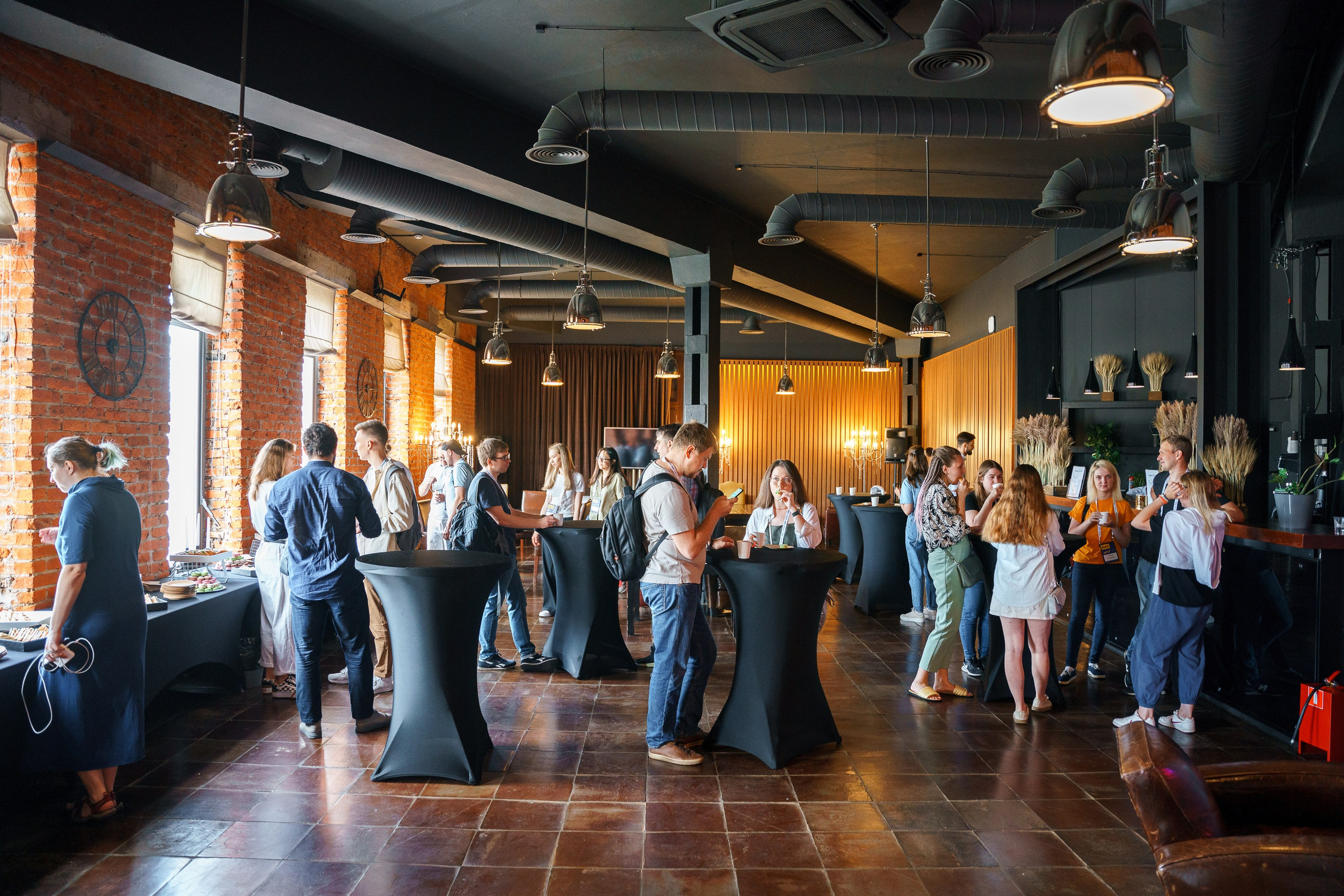 Aha! — 8 июля 2022. Фотобанк Матемаркетинг