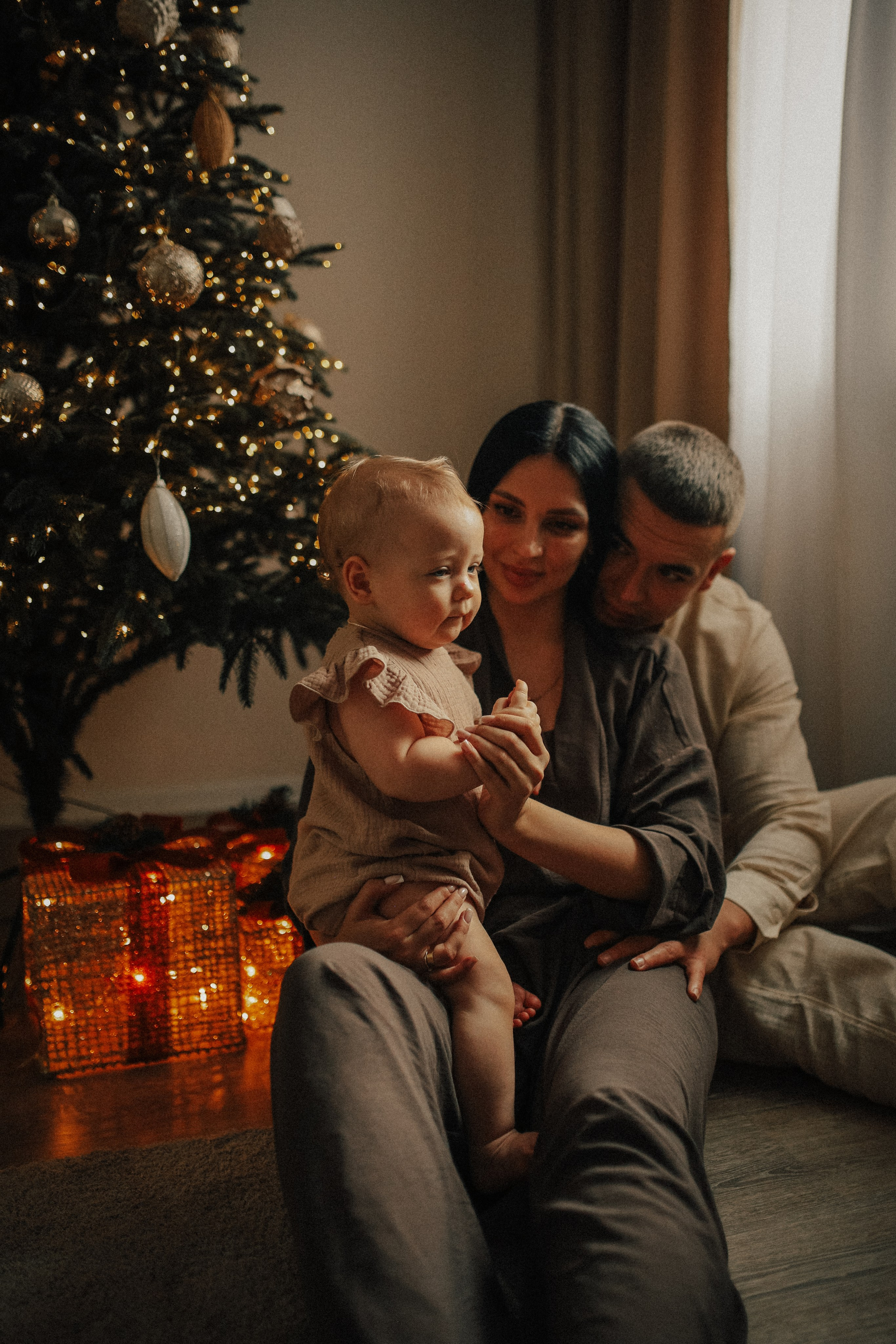 Денис, Юля и малышка Варвара. Семейный фотограф в Москве и Люберцах Юлия Гуськова