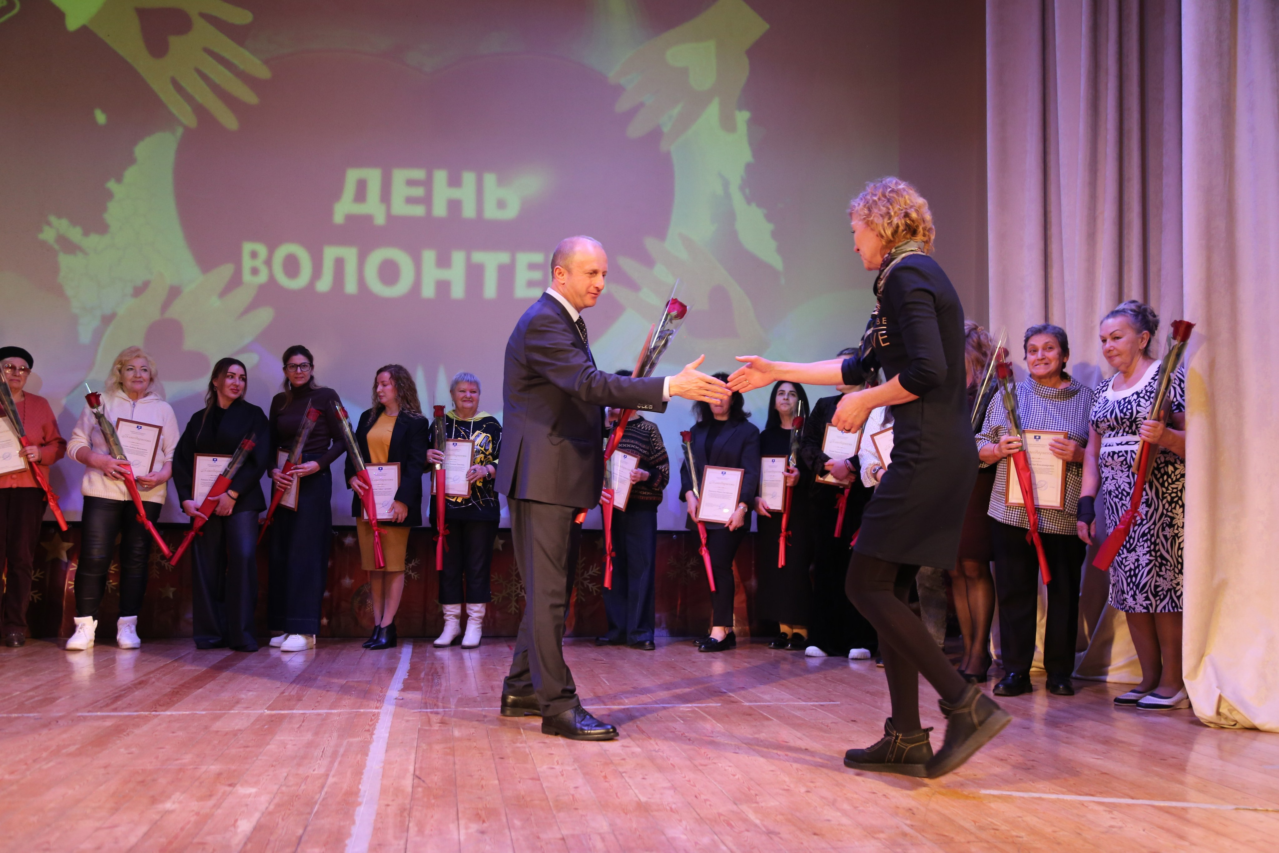 День Волонтёра. Жизнь курорта Кабардинка в фотографиях