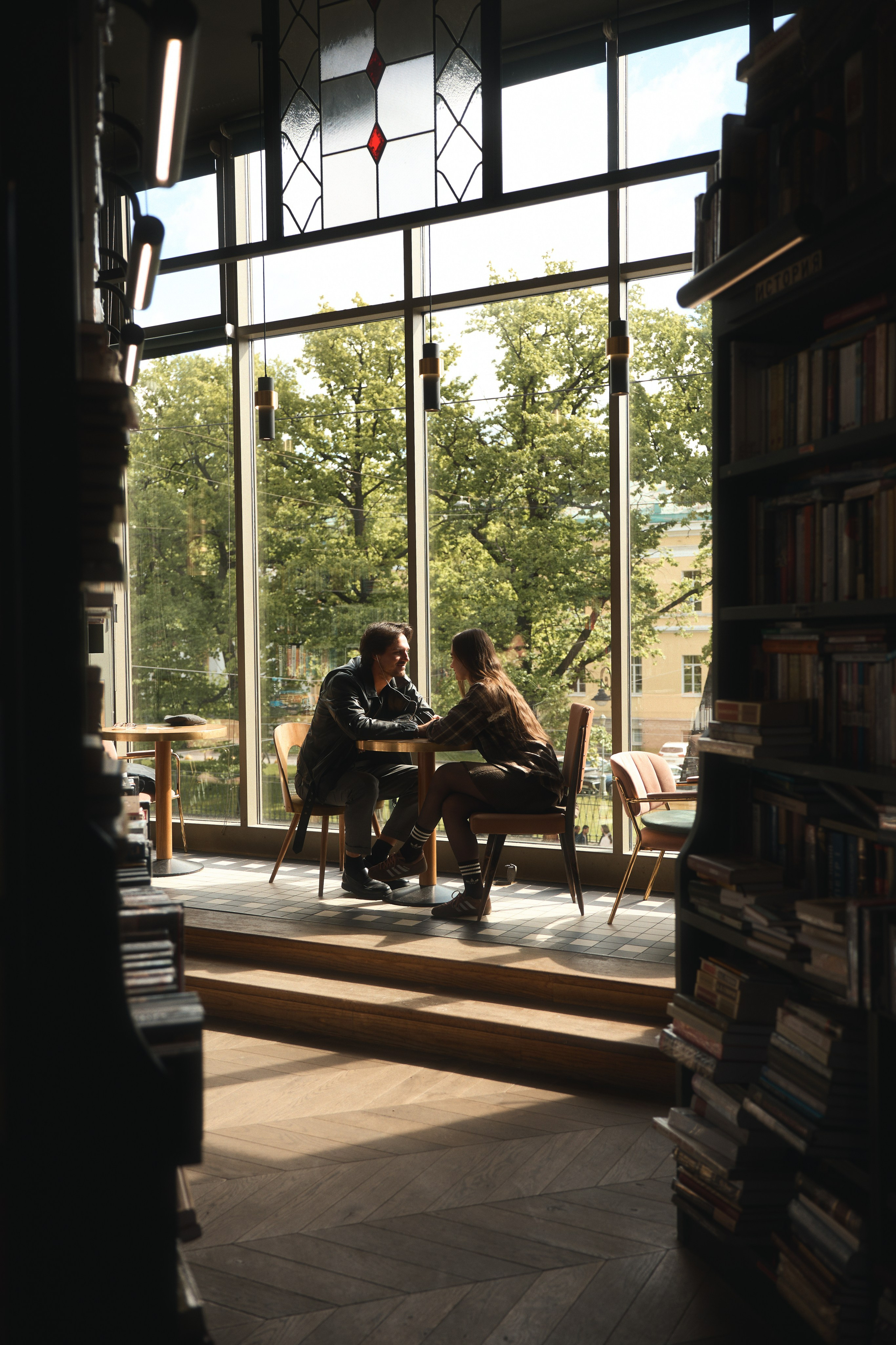 Лавстори в книжном СПб