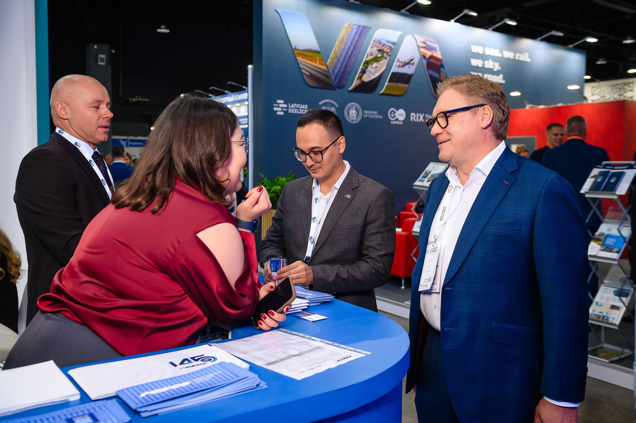 Компания Fesco на выставке TransLogistica Kazakhstan 2025. Интерьерный и репортажный фотограф в Алматы