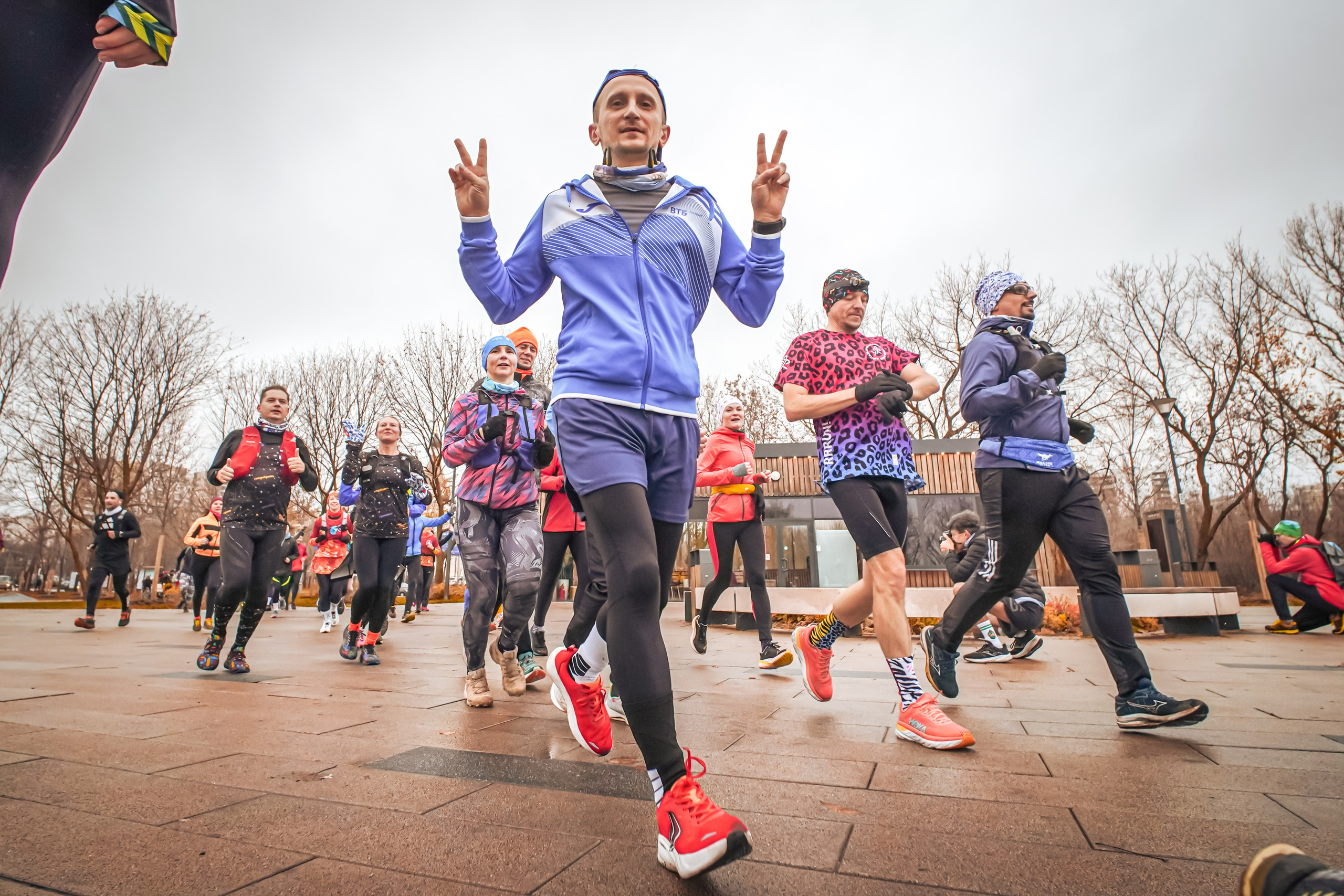 #марафонудома #яuzarun 2024 2-я петля, группа 6:30. Роман Капилюшов. Бег. Фото. Видео. г. Люберцы