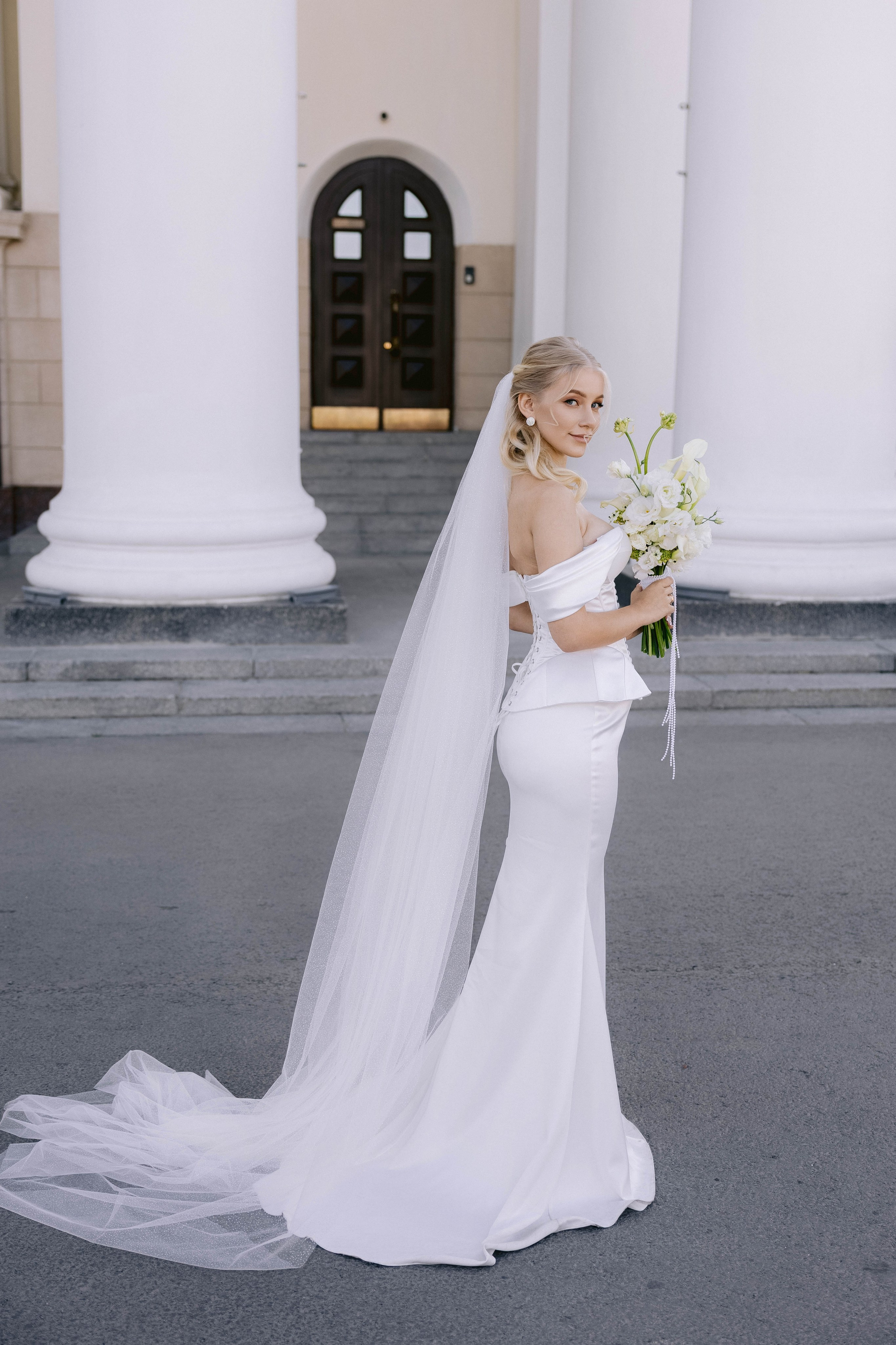 Ангелина, Ефим (прогулка после ЗАГСа). Фотограф в Волгограде Кристина Прохоренко