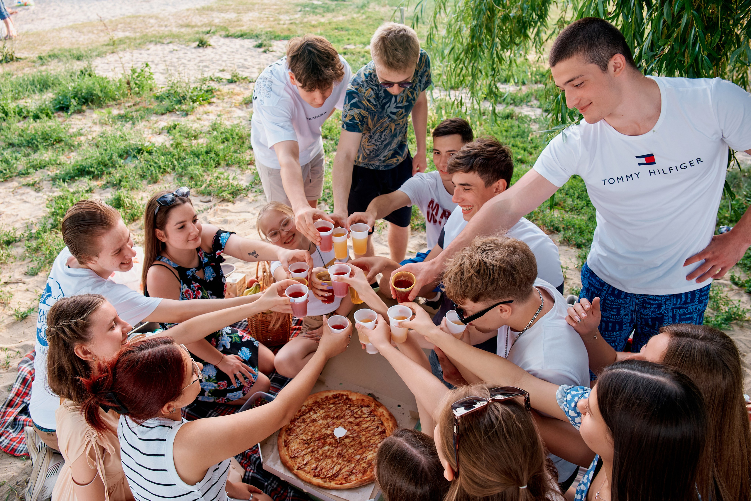 Съемка выпускников «Пикник у моря». Фотограф Таганрог Анна Трайжон