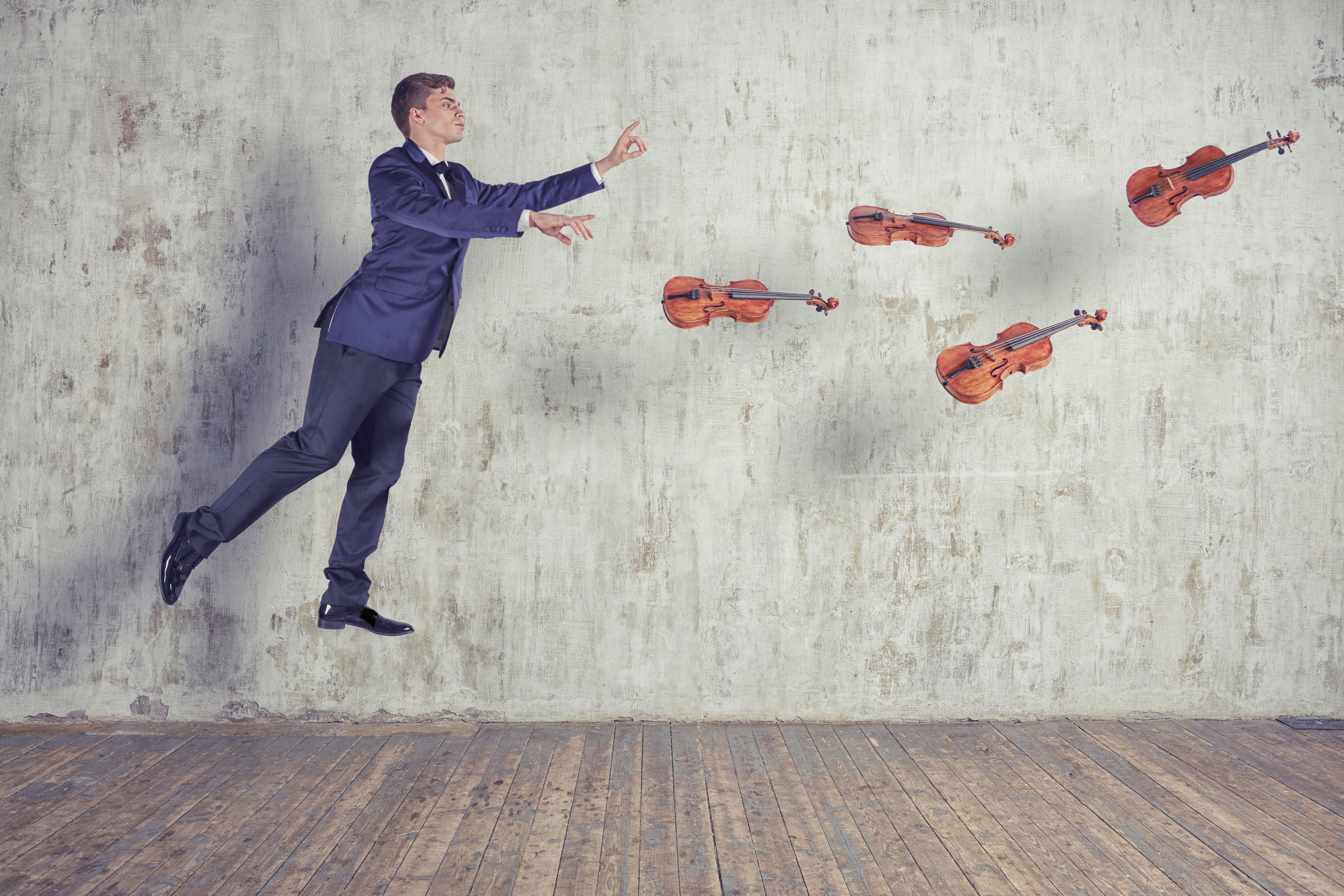 Левитация. Профессиональный репортажный и студийный фотограф в Москве