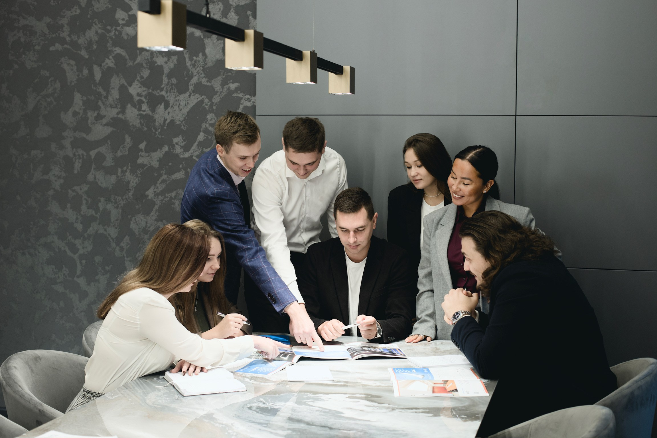 Фотосъёмка в офисе и на производстве. Школьные выпускные альбомы в Москве Марина Николаева