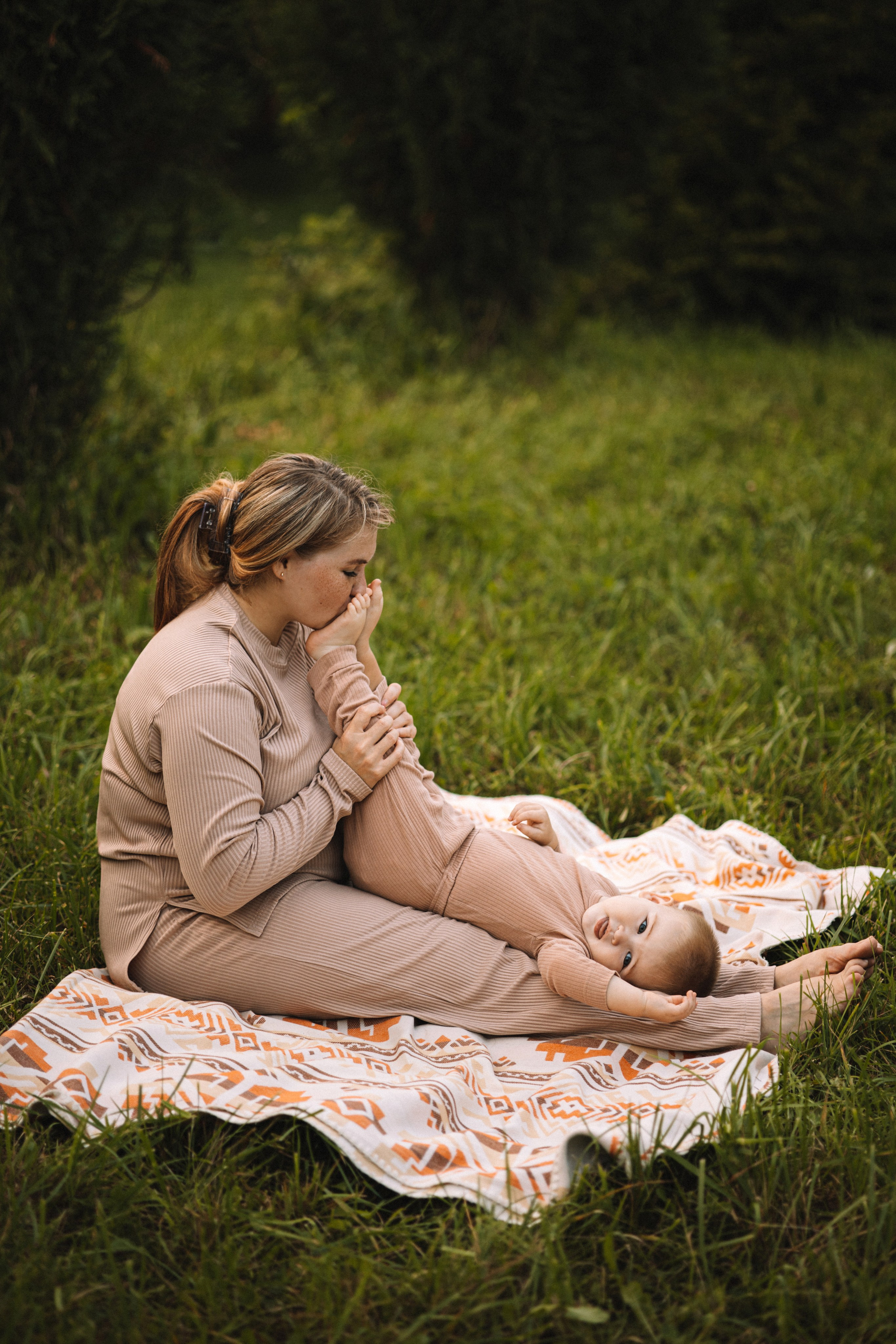 Гордей с мамой на прогулке. Фотограф Нижний Новгород