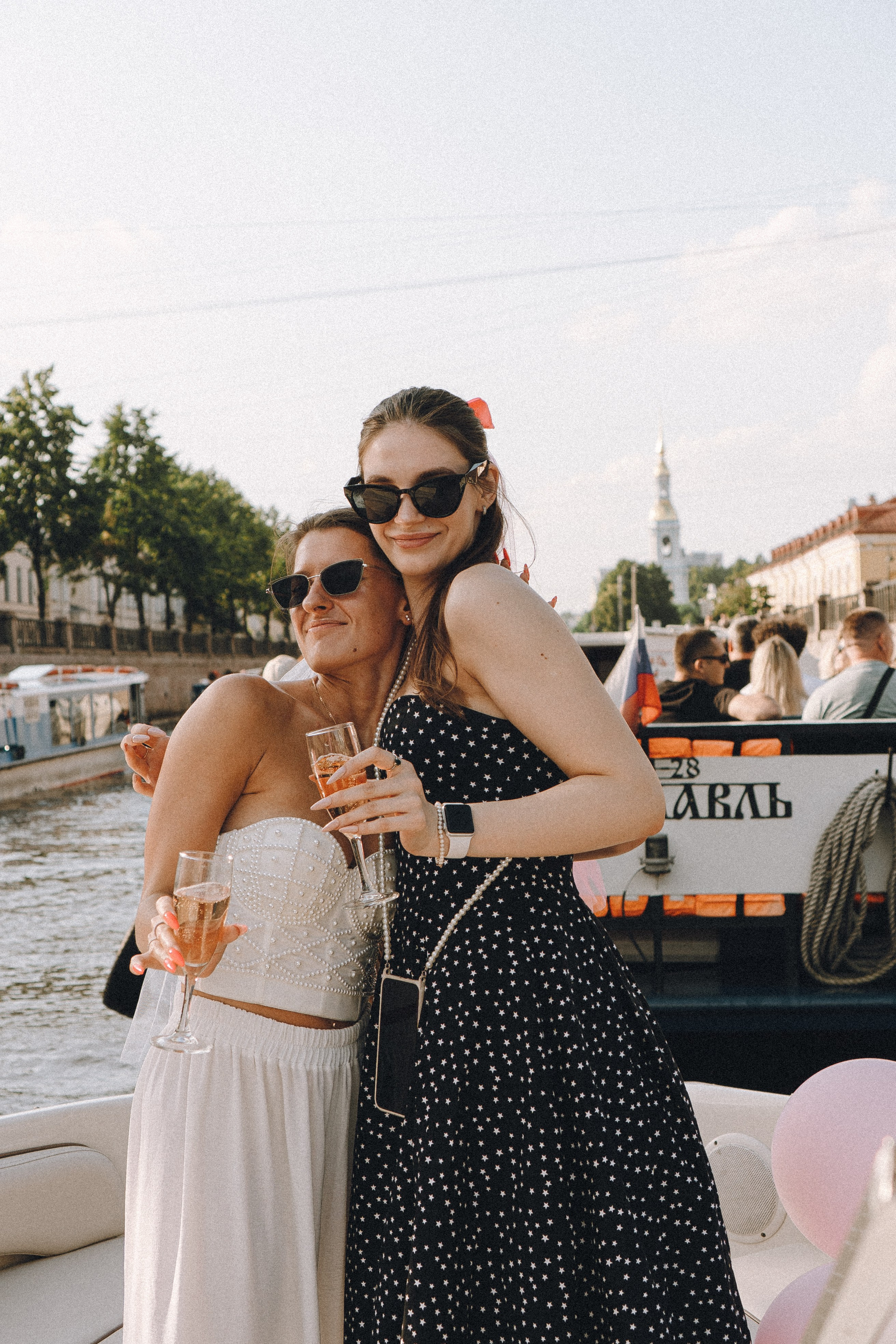ДЕВИЧНИК НА КАТЕРЕ. Профессиональный фотограф, Санкт-Петербург — Виктория Богомолова