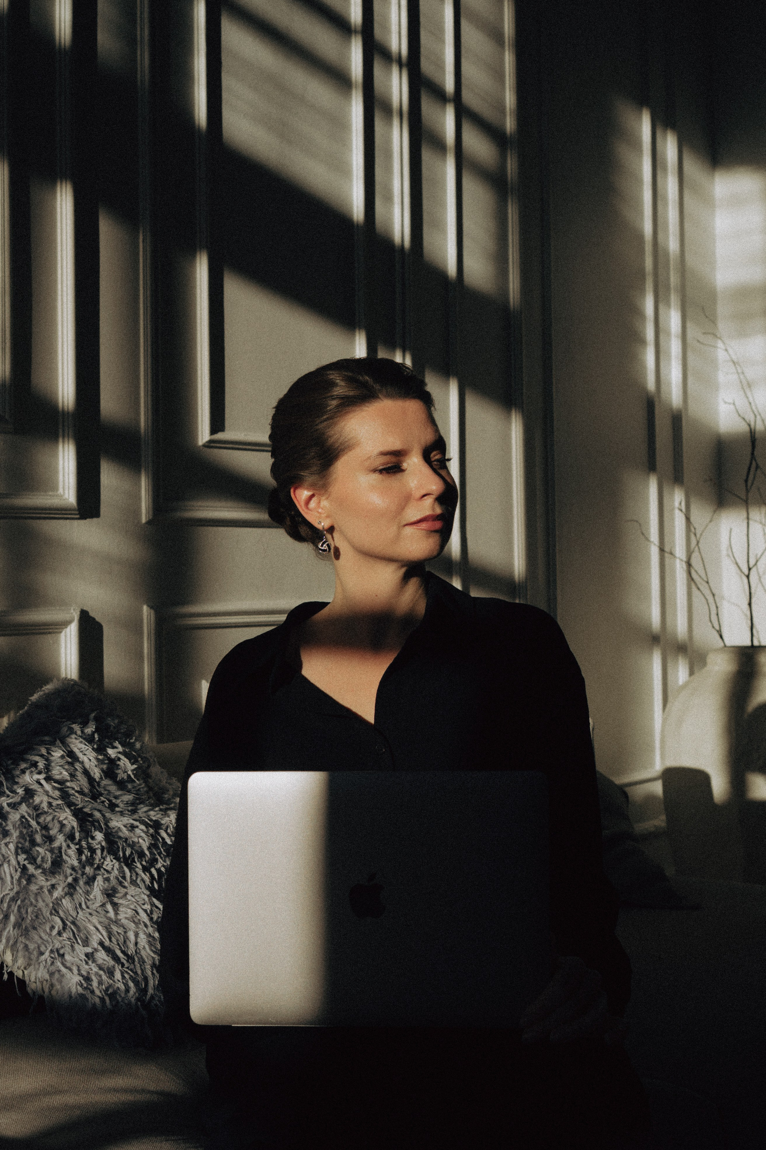 ФОТОСЕСИИЯ В СТУДИИ ДЛЯ ДЕВУШКИ ПСИХОЛОГА. Профессиональный фотограф, Санкт-Петербург — Виктория Богомолова