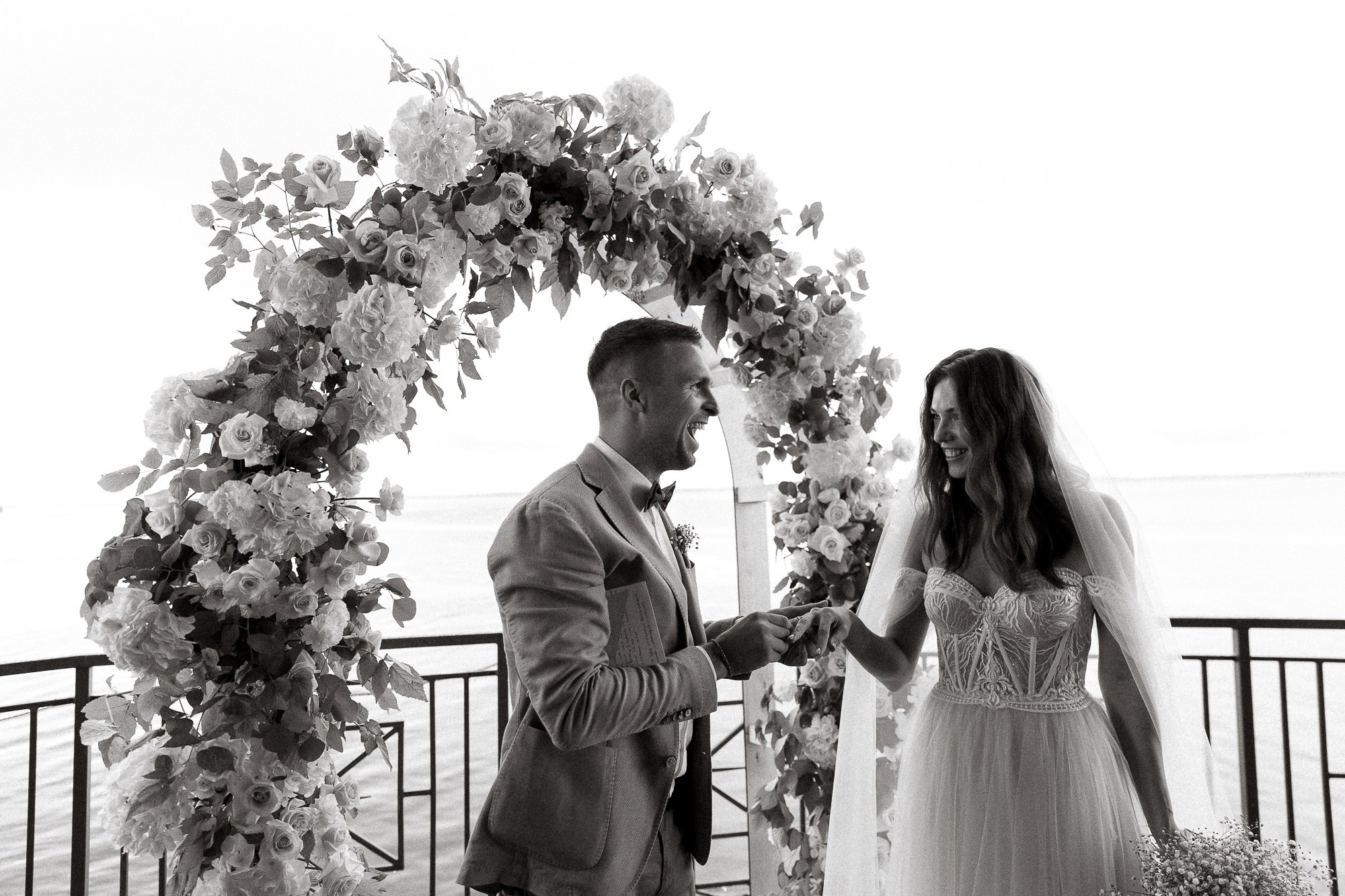 За окном был дождь. Свадебный фотограф Ярославль, Рыбинск