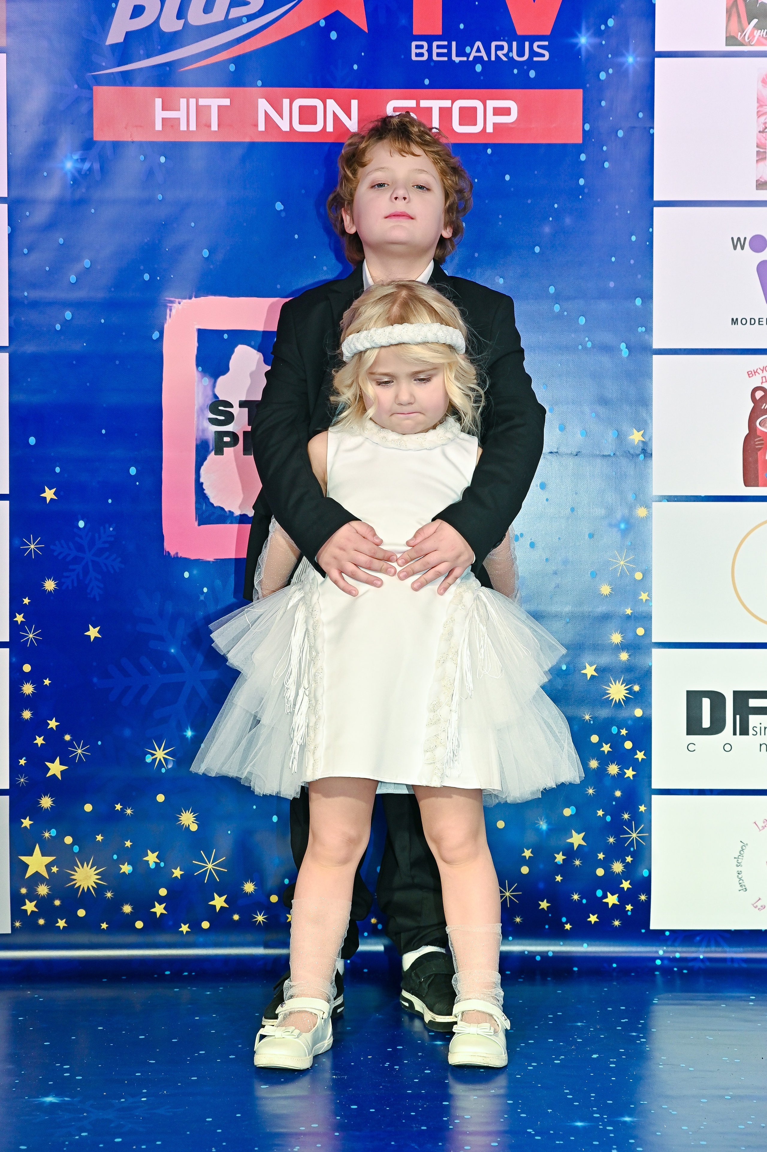 Большая новогодняя тусовка. Фотоуслуги, услуги фотографа, фотографирование важных событий