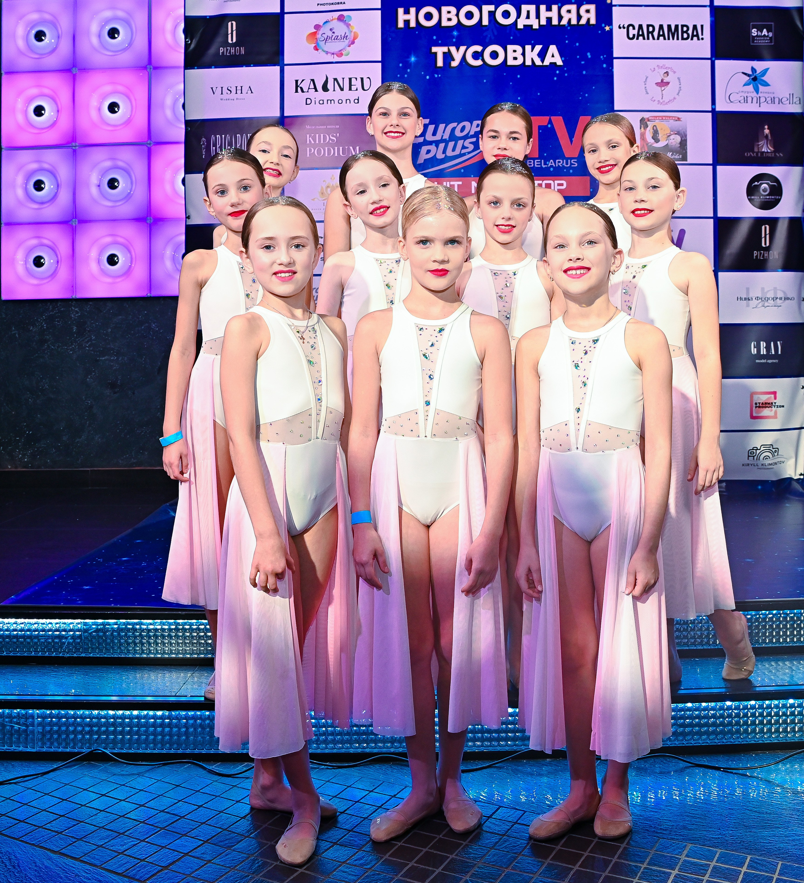 Большая новогодняя тусовка. Фотоуслуги, услуги фотографа, фотографирование важных событий