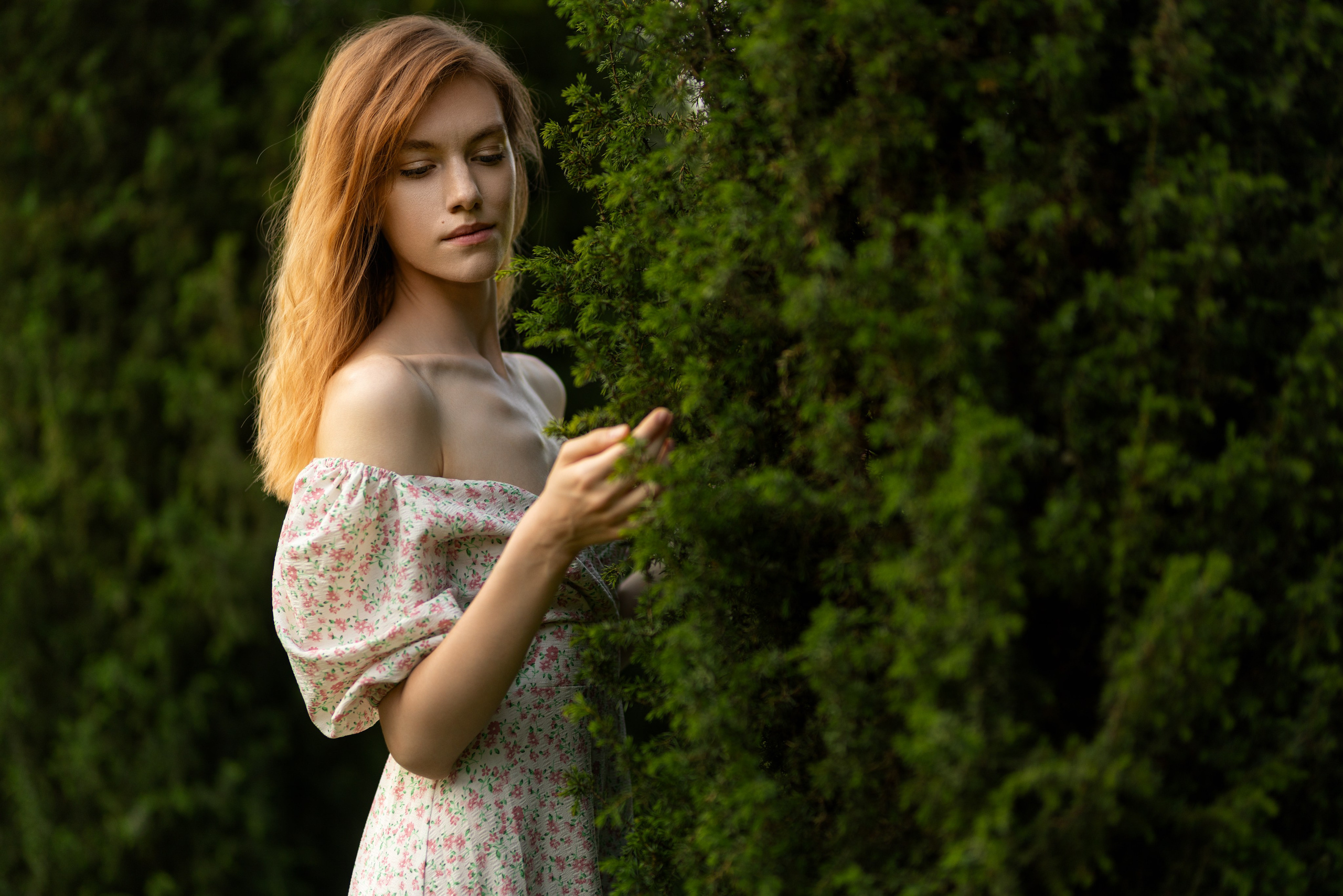 Фотосет с Дарьей в ботаническом саду в формате для «себя». Дмитрий Шульгин, портретный фотограф в Воронеже