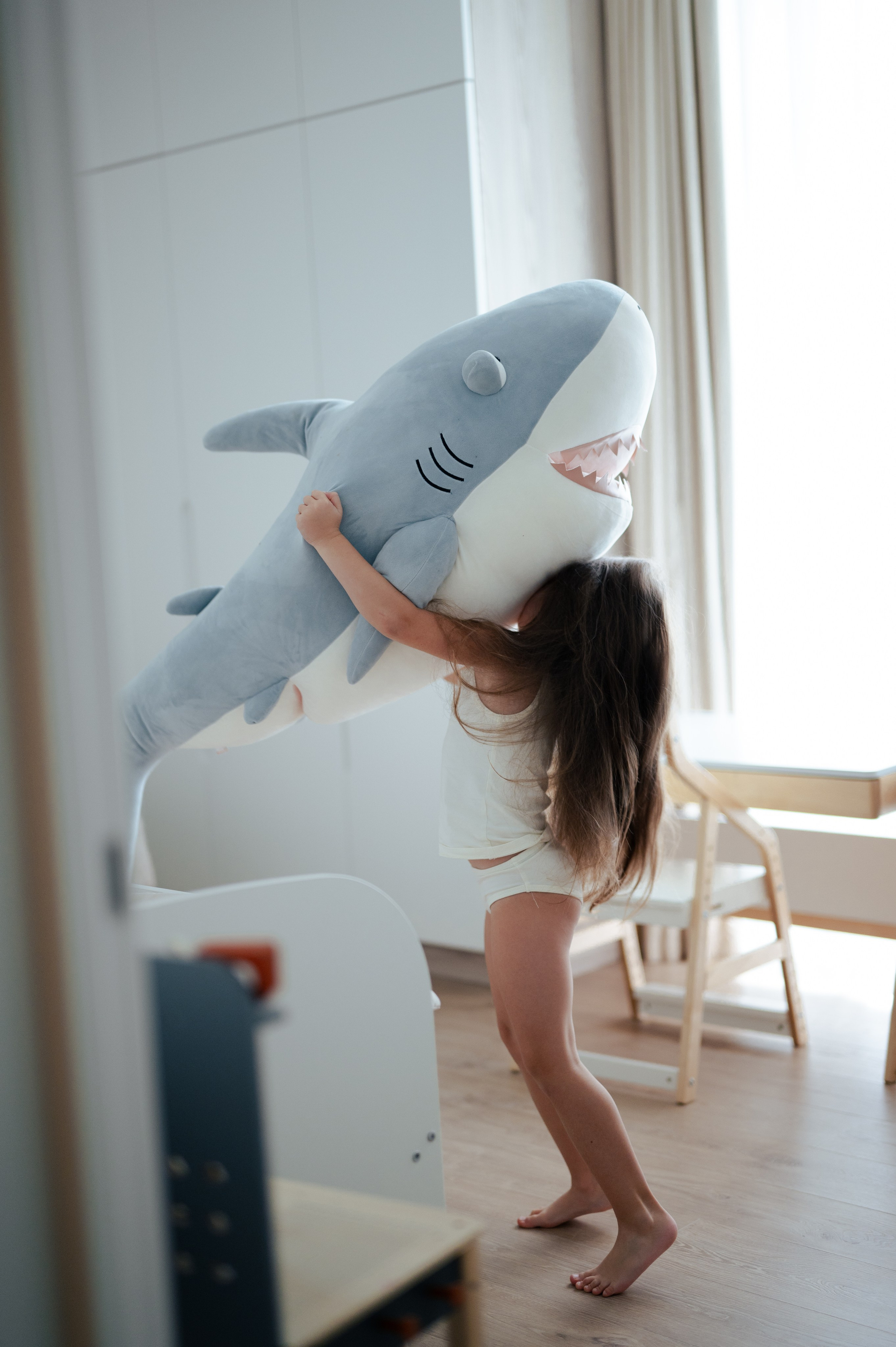 домашнее фото, ребенок играет