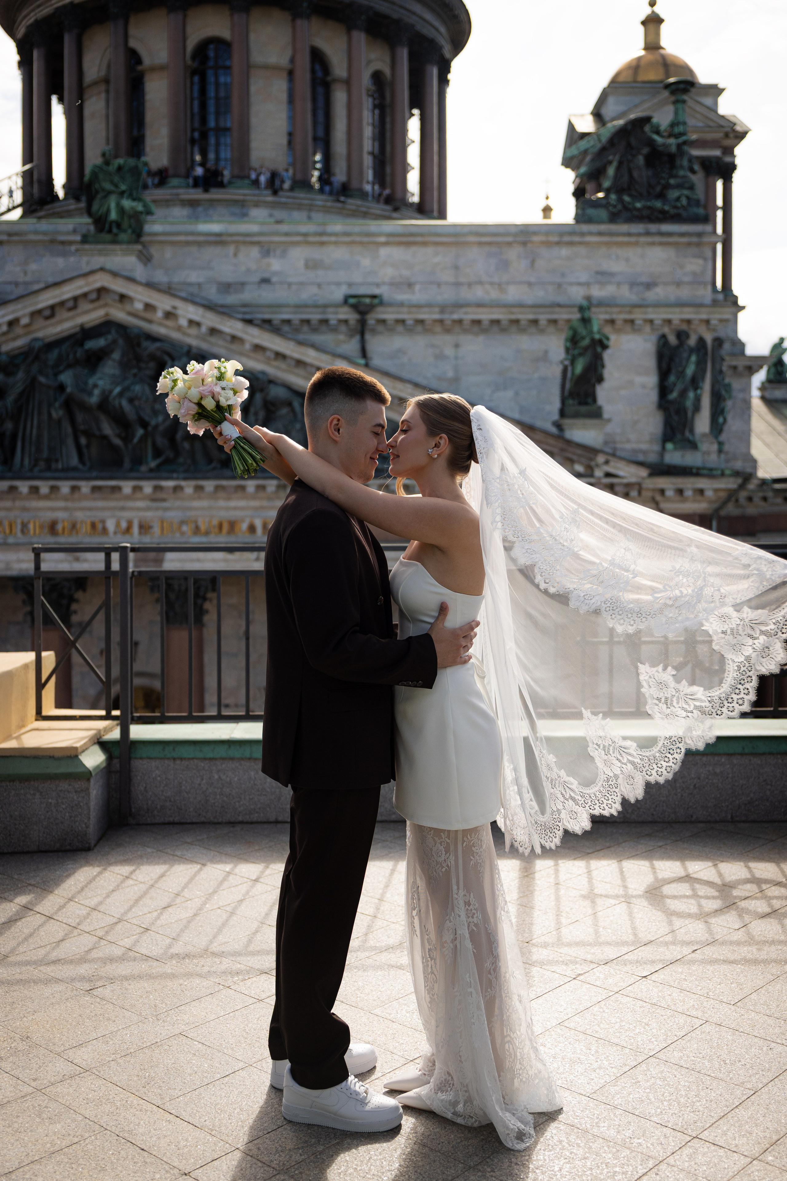 Полина и Олег. That’s your photographer, Alexandra Andrushchenko