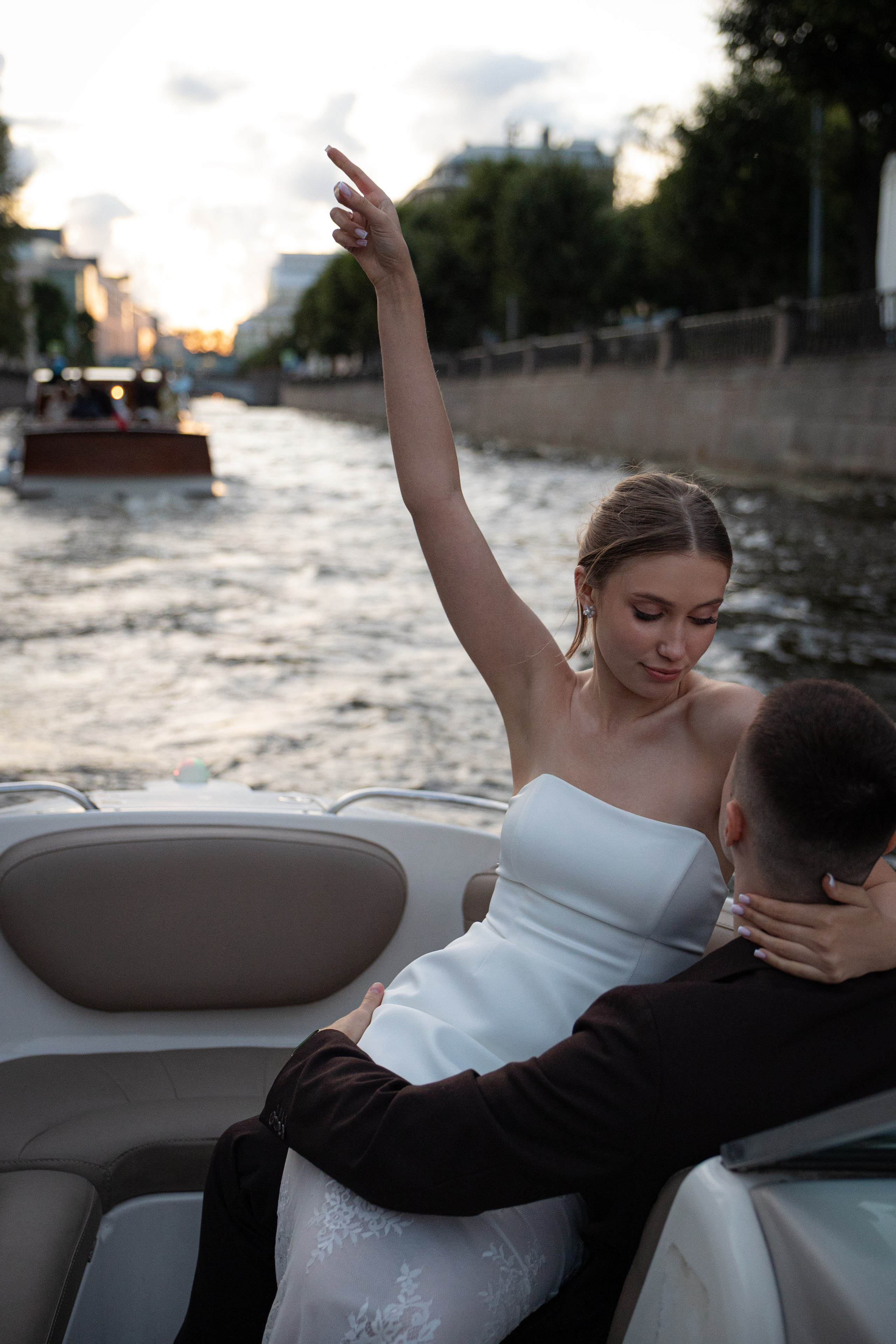 Полина и Олег. That’s your photographer, Alexandra Andrushchenko